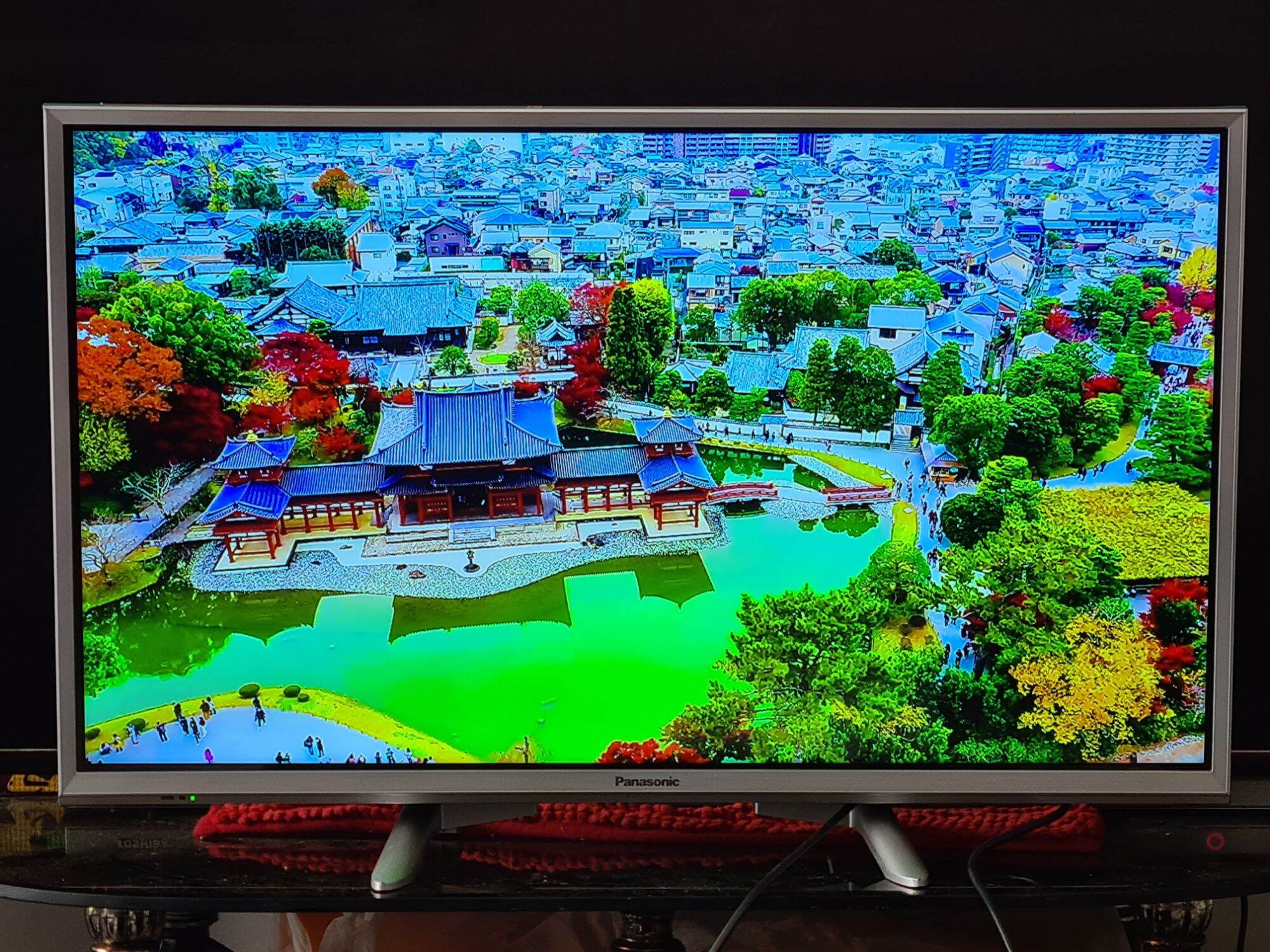 Smart tivi wifi 32 inch Panasonic