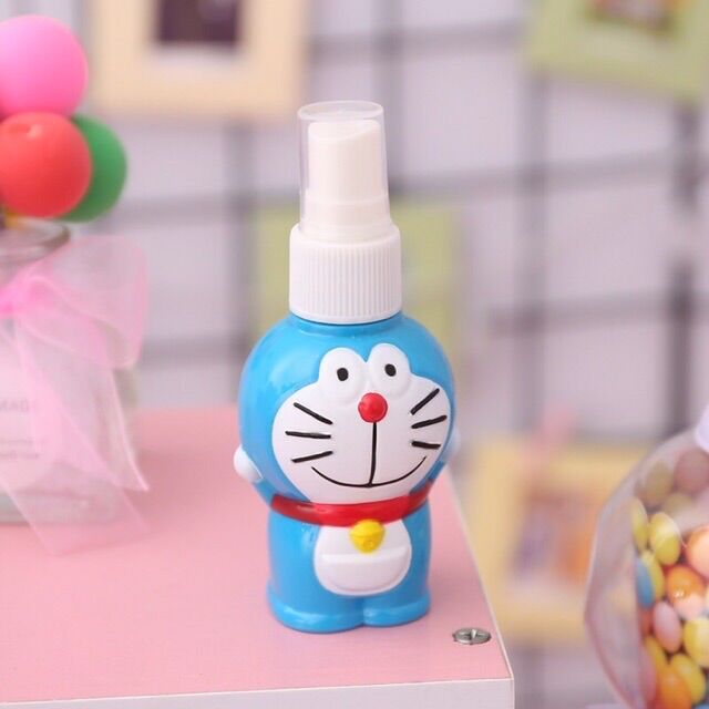 Chai xịt khoáng Hello Kitty - Doremon Doraemon