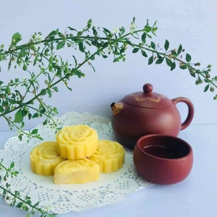 Combo 4 hộp bánh đậu xanh 4 vị (nhân dừa,  dứa,  sầu riêng, môn)