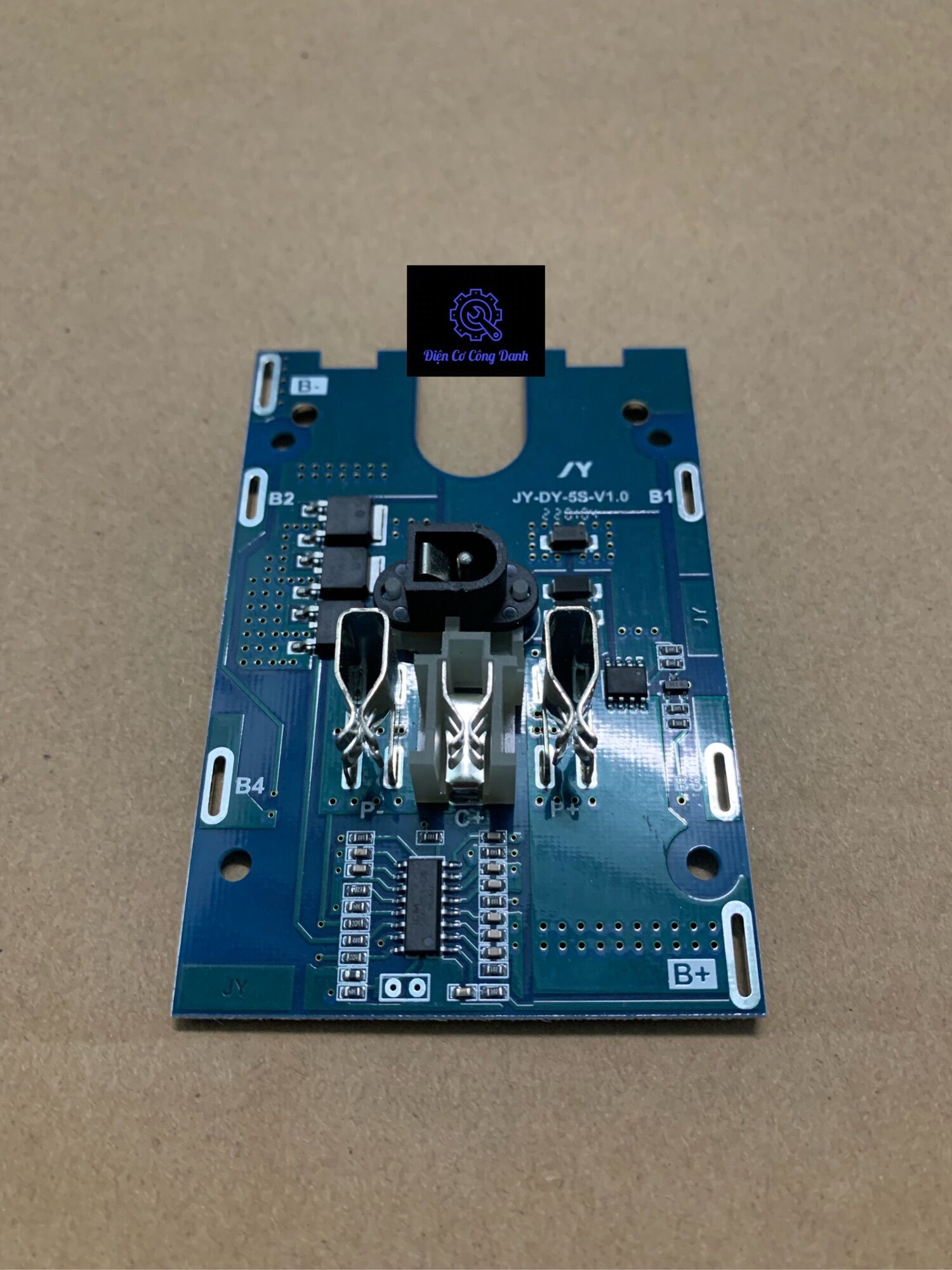 Mạch pin 3 chân dùng cho pin 5 cell, 10 cell