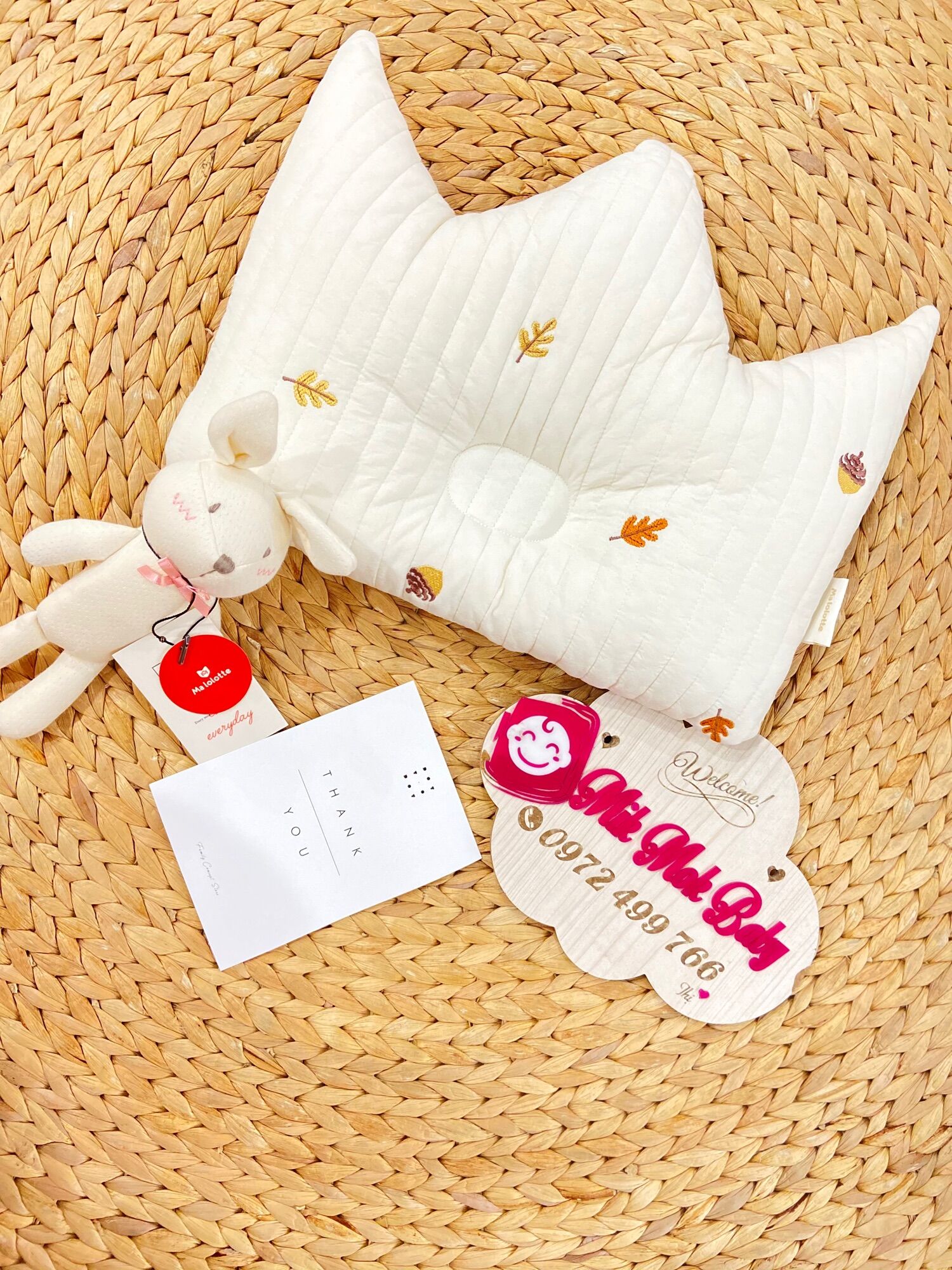 Gối vương miện hàn quốc DOTTODOT & MALOLOTTE