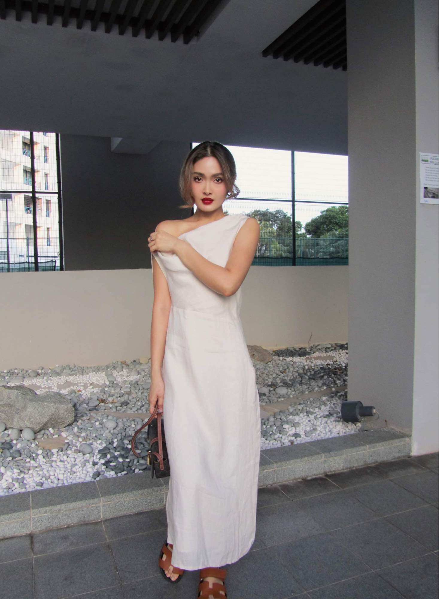 FIGANDTONKA | Đầm linen xéo vai - 𝗖𝗔𝗣𝗥𝗜 𝗗𝗥𝗘𝗦𝗦