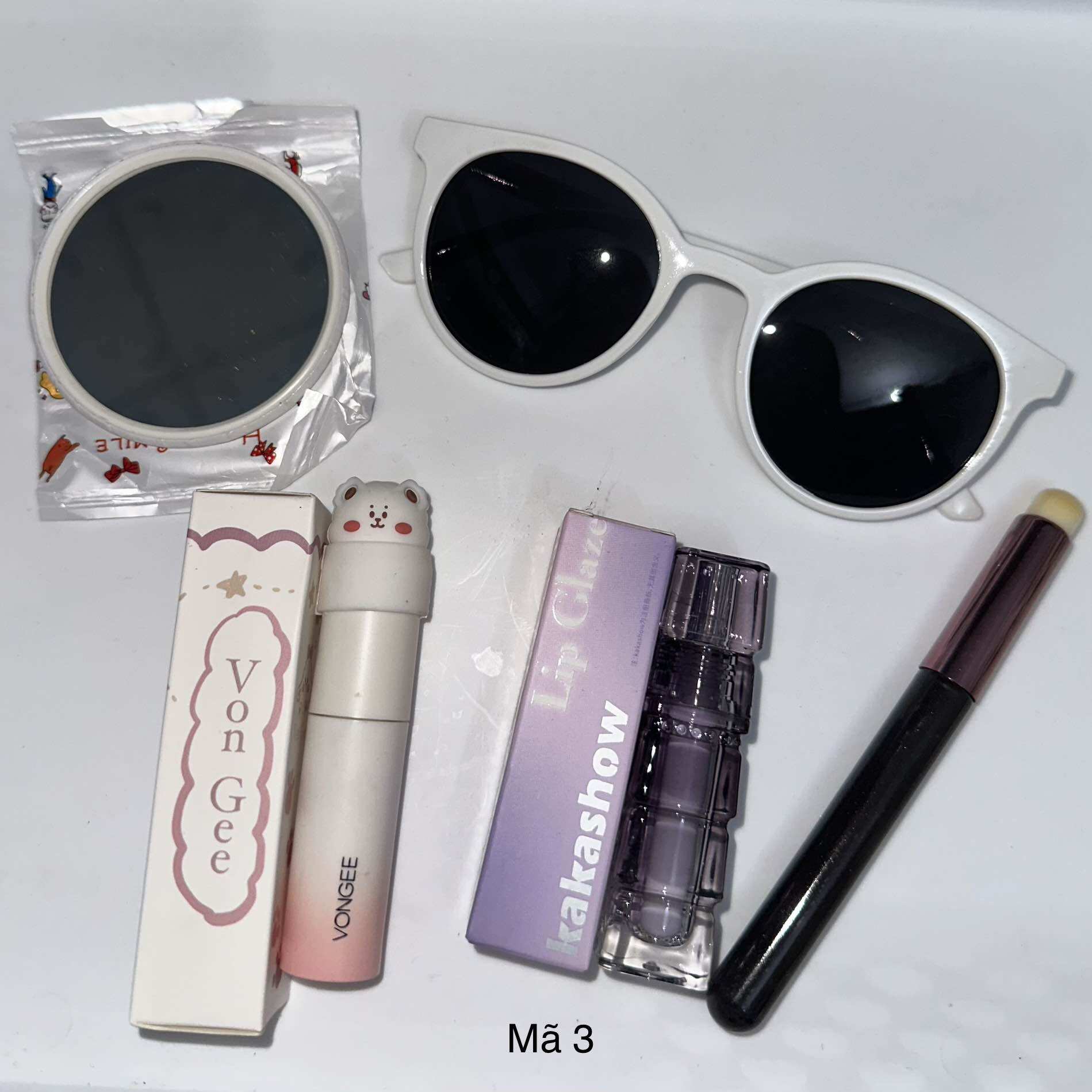 Combo 5 món : 2 son 1 kính 1 gương 1 cọ