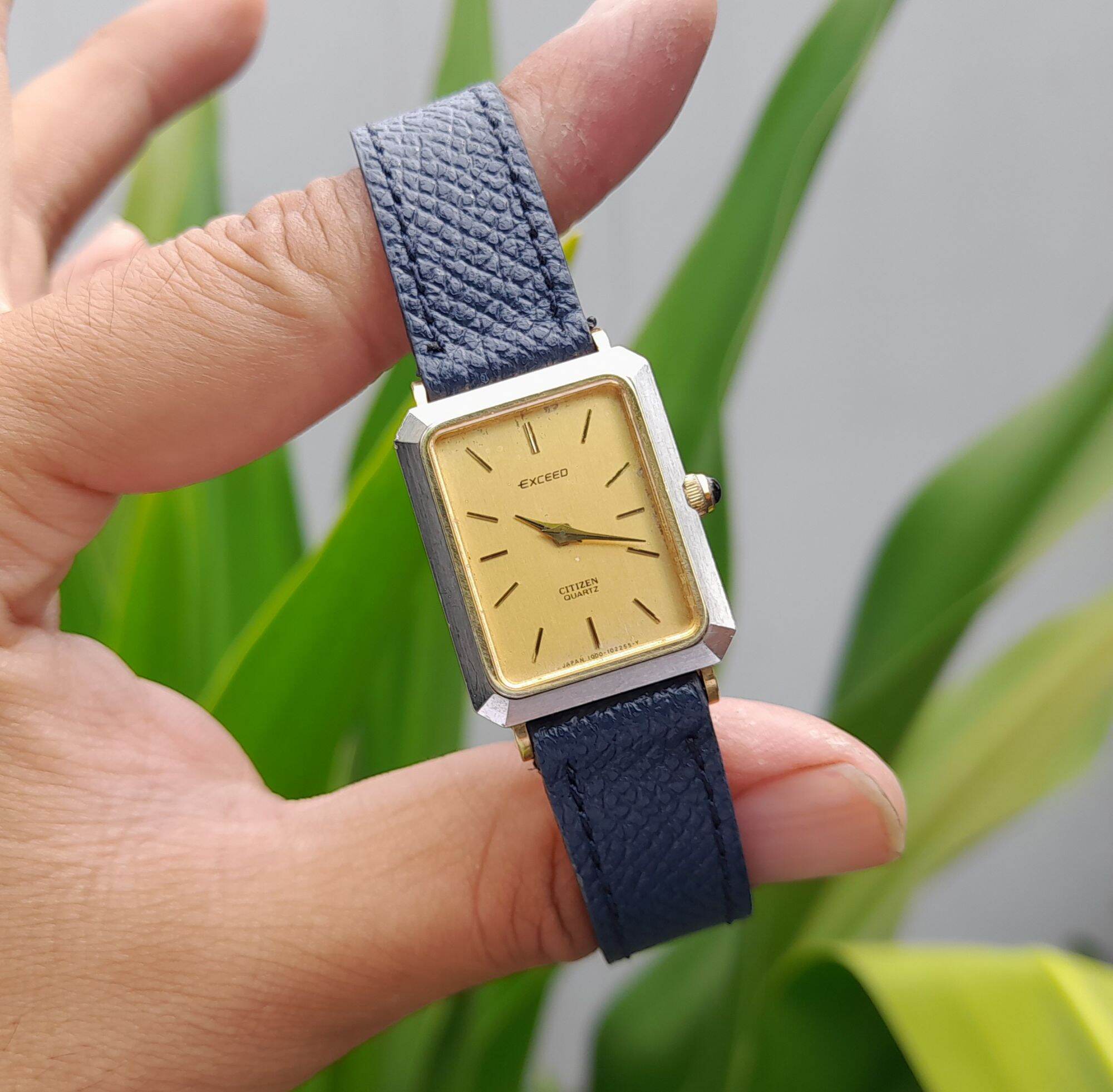 Đồng hồ Nữ CITIZEN EXCEED tank núm đá đen siêu đẹp
