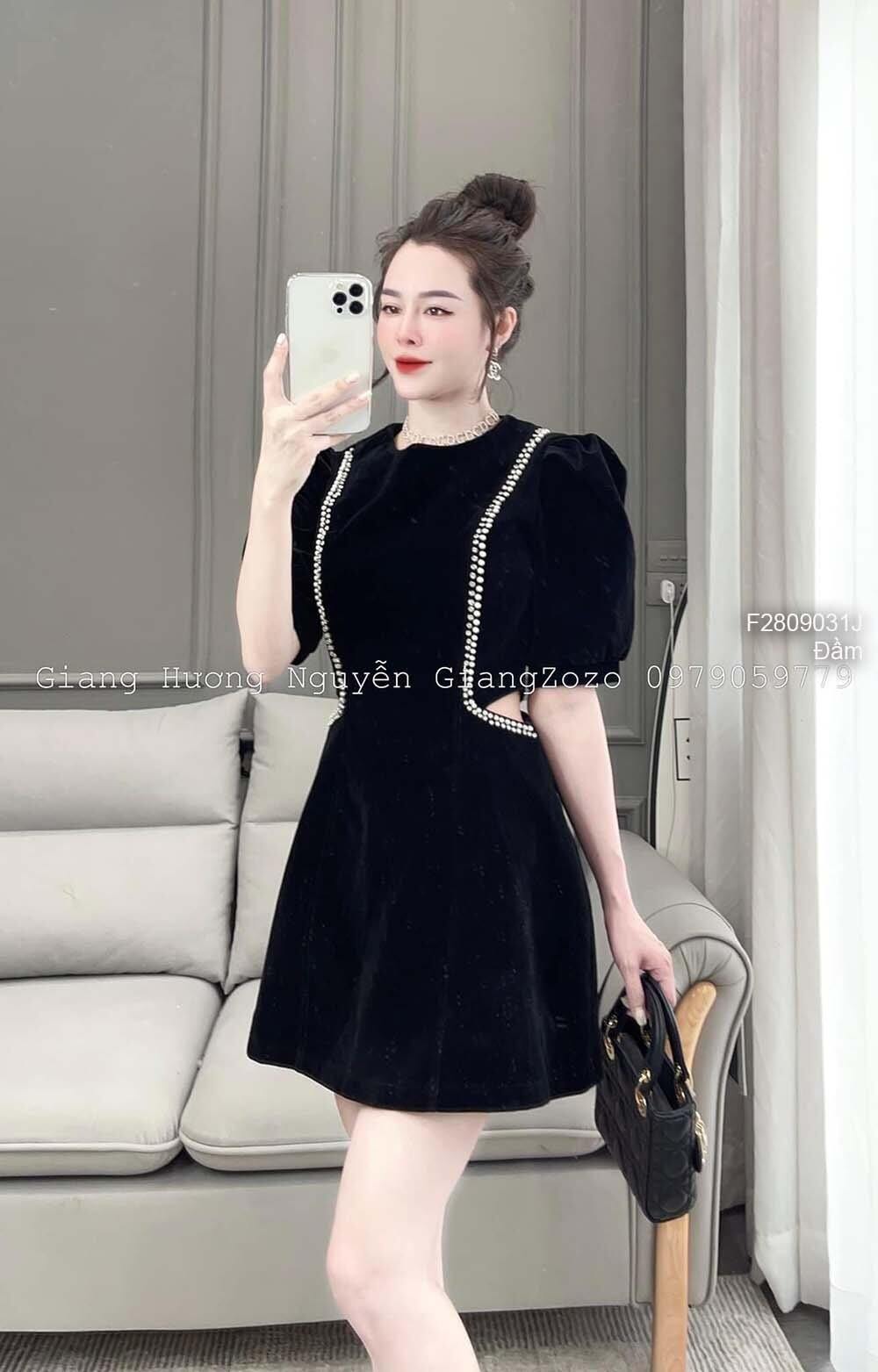 Đầm đen xòe khoét eo chạy ren trắng 2809