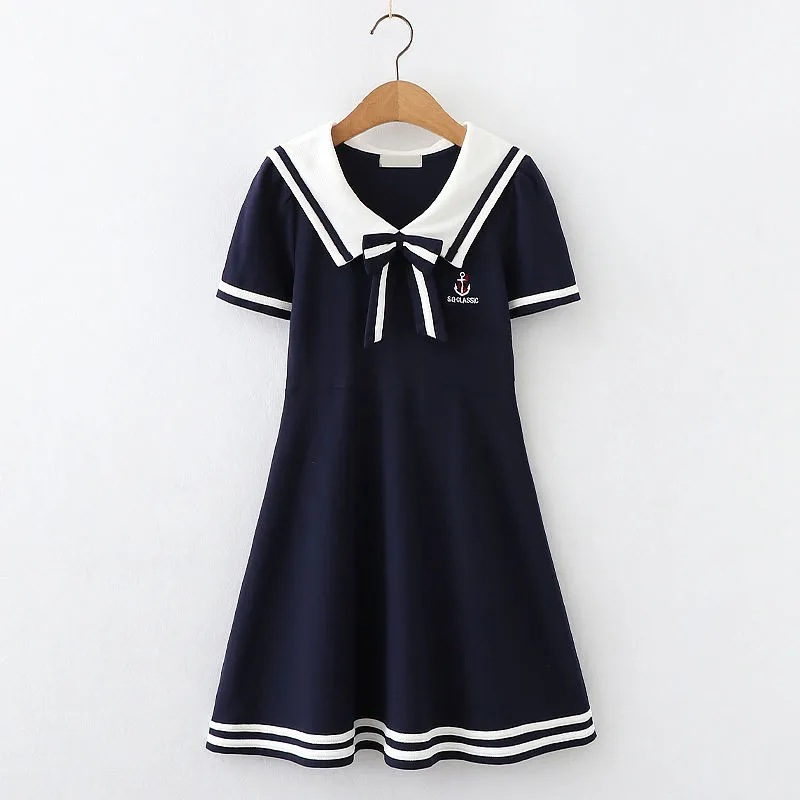 12 Tuổi Bé Gái Thể Thao Mùa Hè Đầm Cotton Màu Nguyên Chất Tay Ngắn Váy Hình Chữ A Trẻ Em Học Viện Phong Cách Thủy Thủ Váy