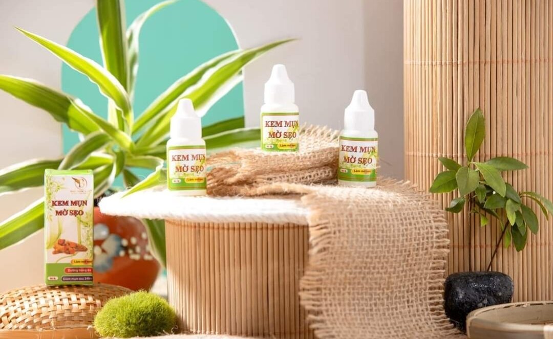 kem mụn mờ sẹo bảo Ngọc Lan