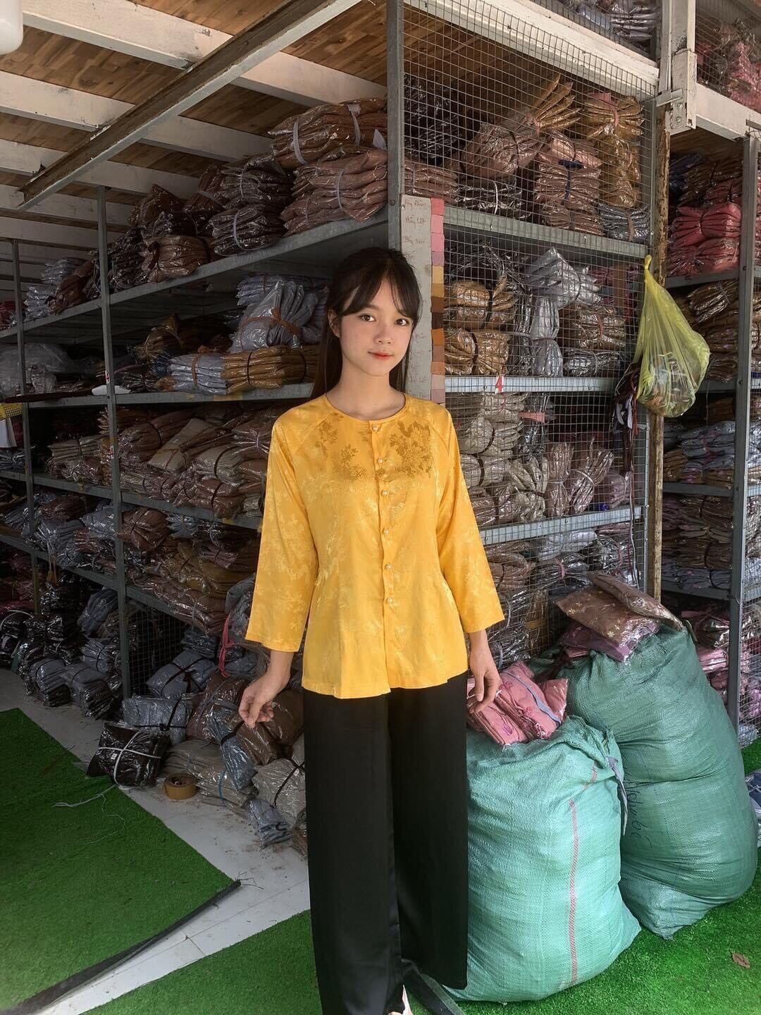 Bộ bà ba gấm