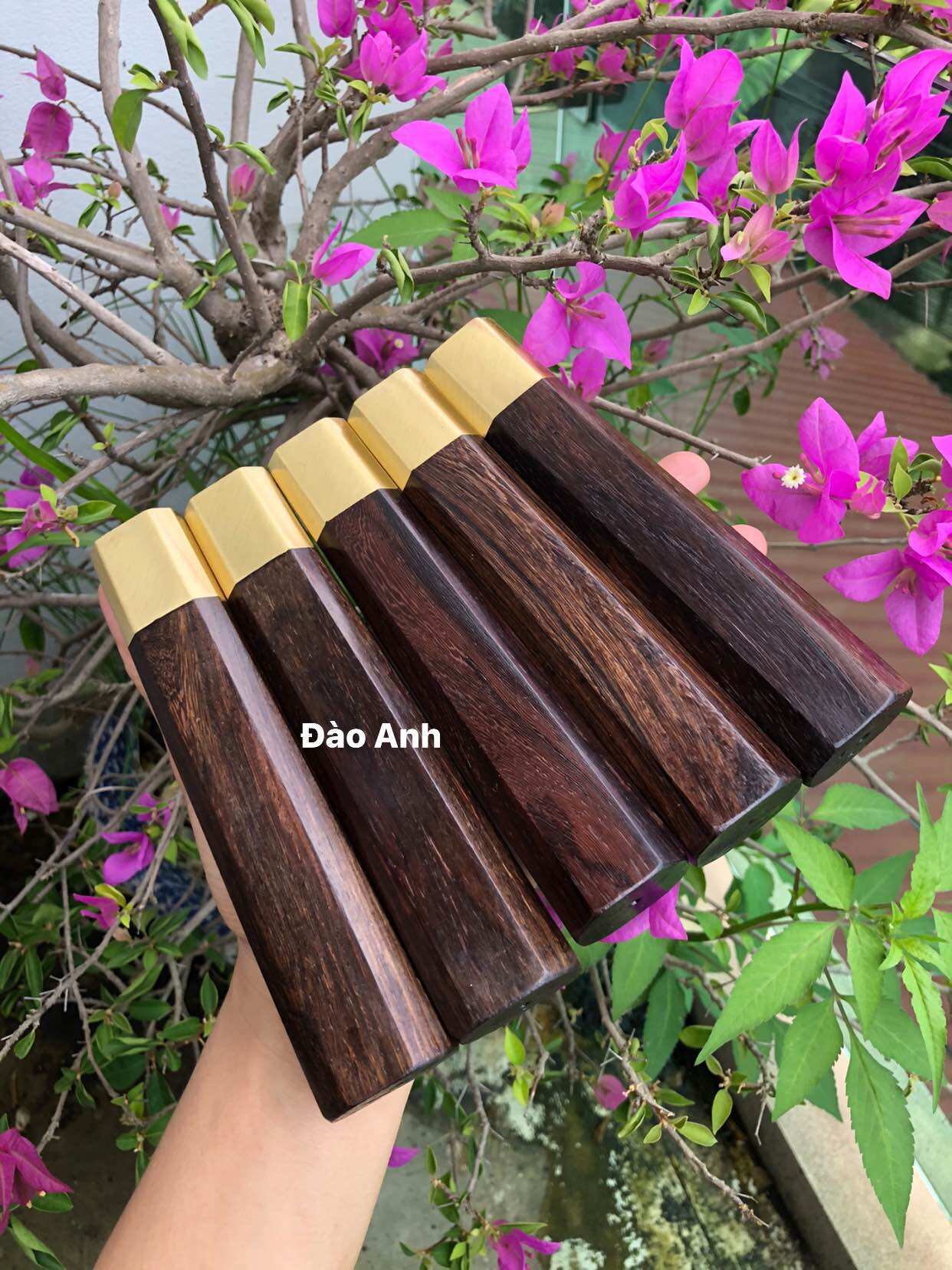 Chuôi cẩm khâu đồng
