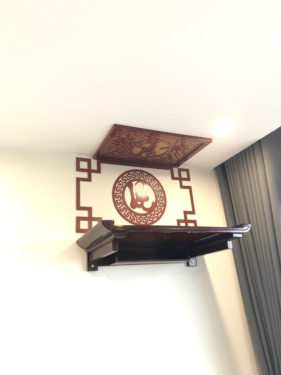 bàn thờ treo gỗ sồi kích thước 48x81