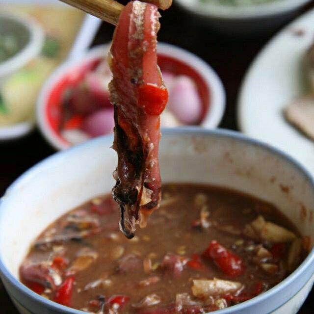 Măm cá cơm con đặc sản nha trang