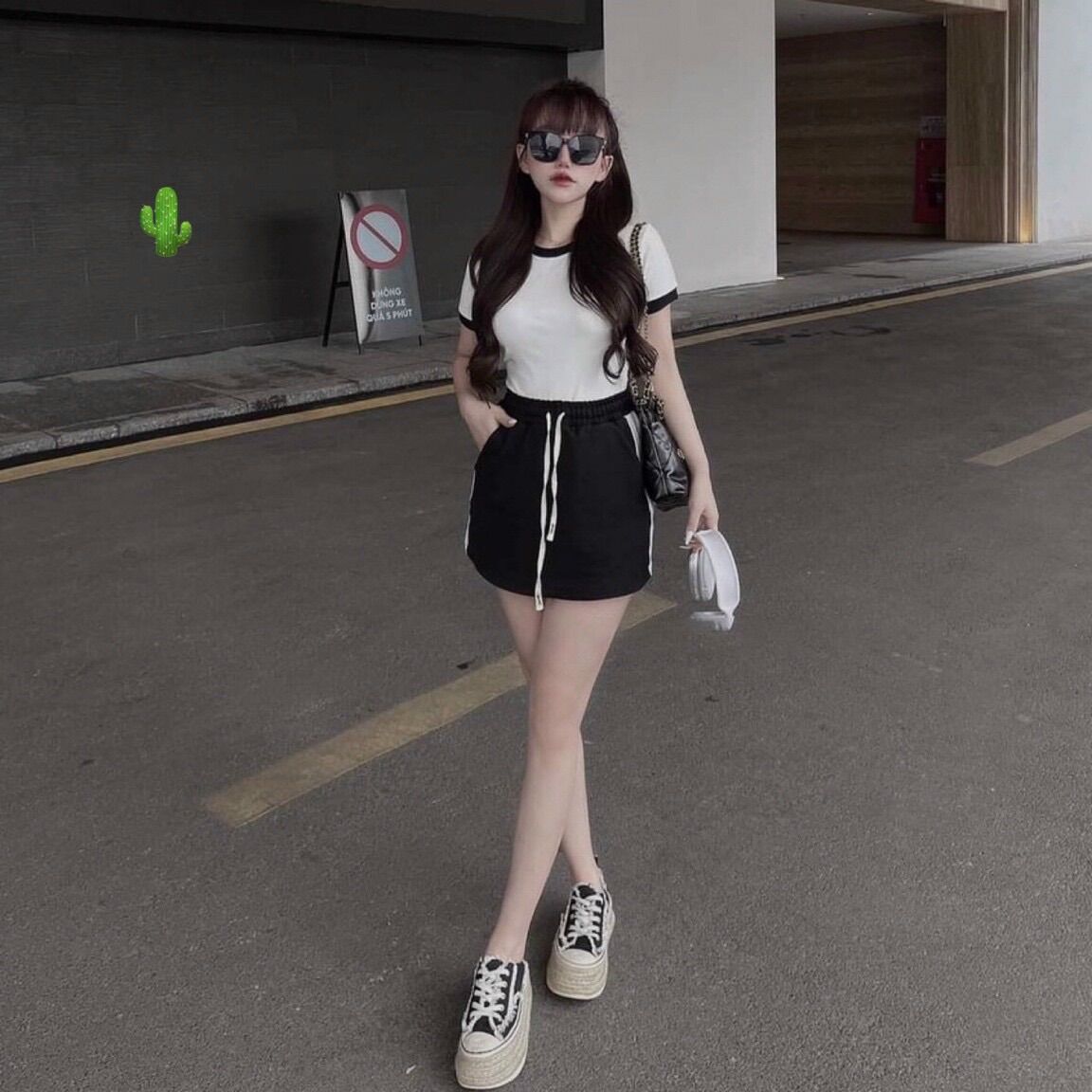 Set chân váy thể thao kèm áo thun siêu hot PC