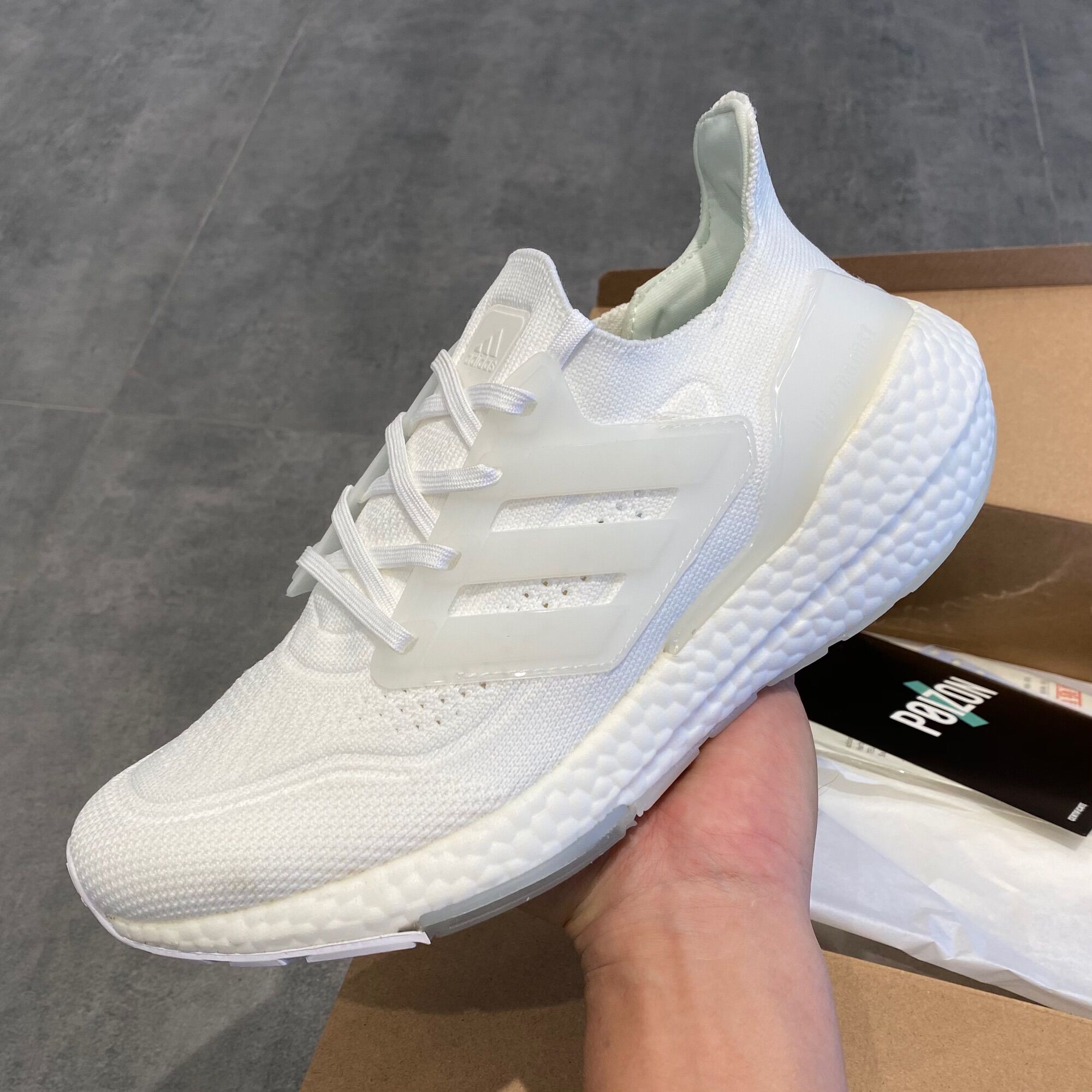 [fullbox,bill,tag] Giày chạy bộ ultra boost 7.0