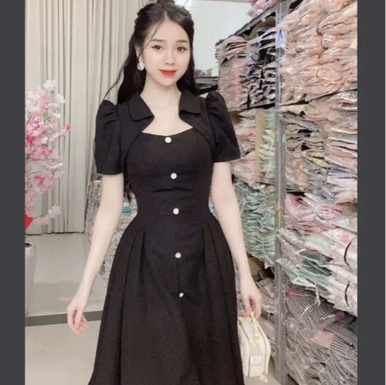 Đầm dự tiệc dáng xoè phối nút sang chảnh