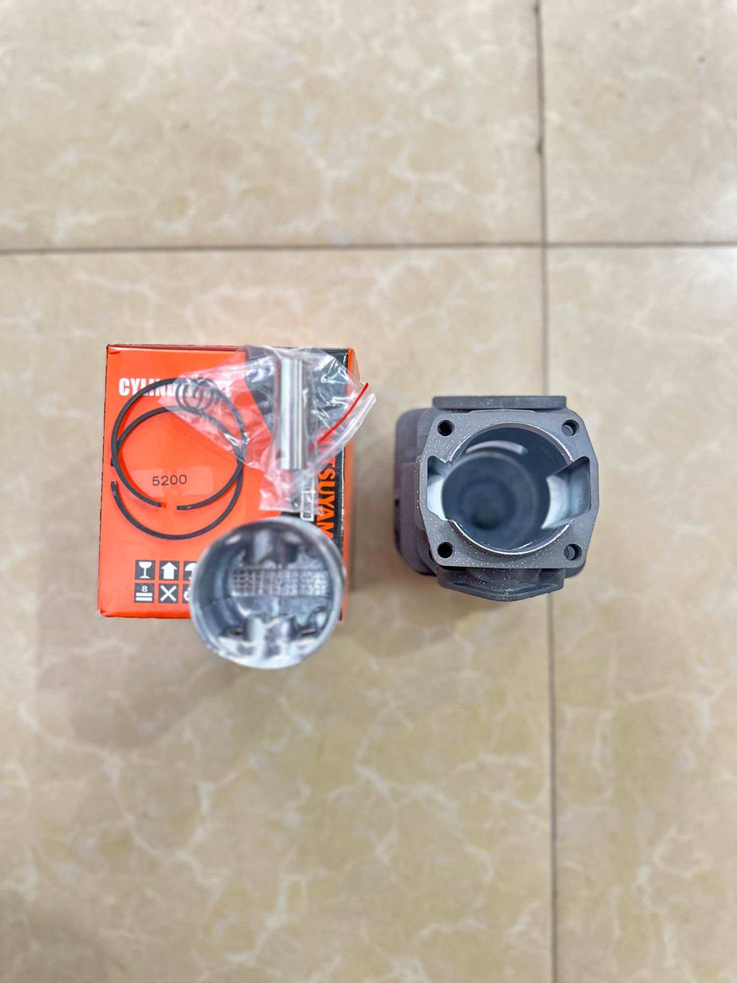 Bộ nòng, hơi máy cưa xích 5200 ( piston 45mm, có rong ) Mitsuyama