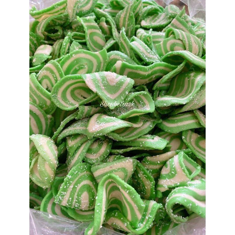 500gr snack tai heo cốm cốt dừa