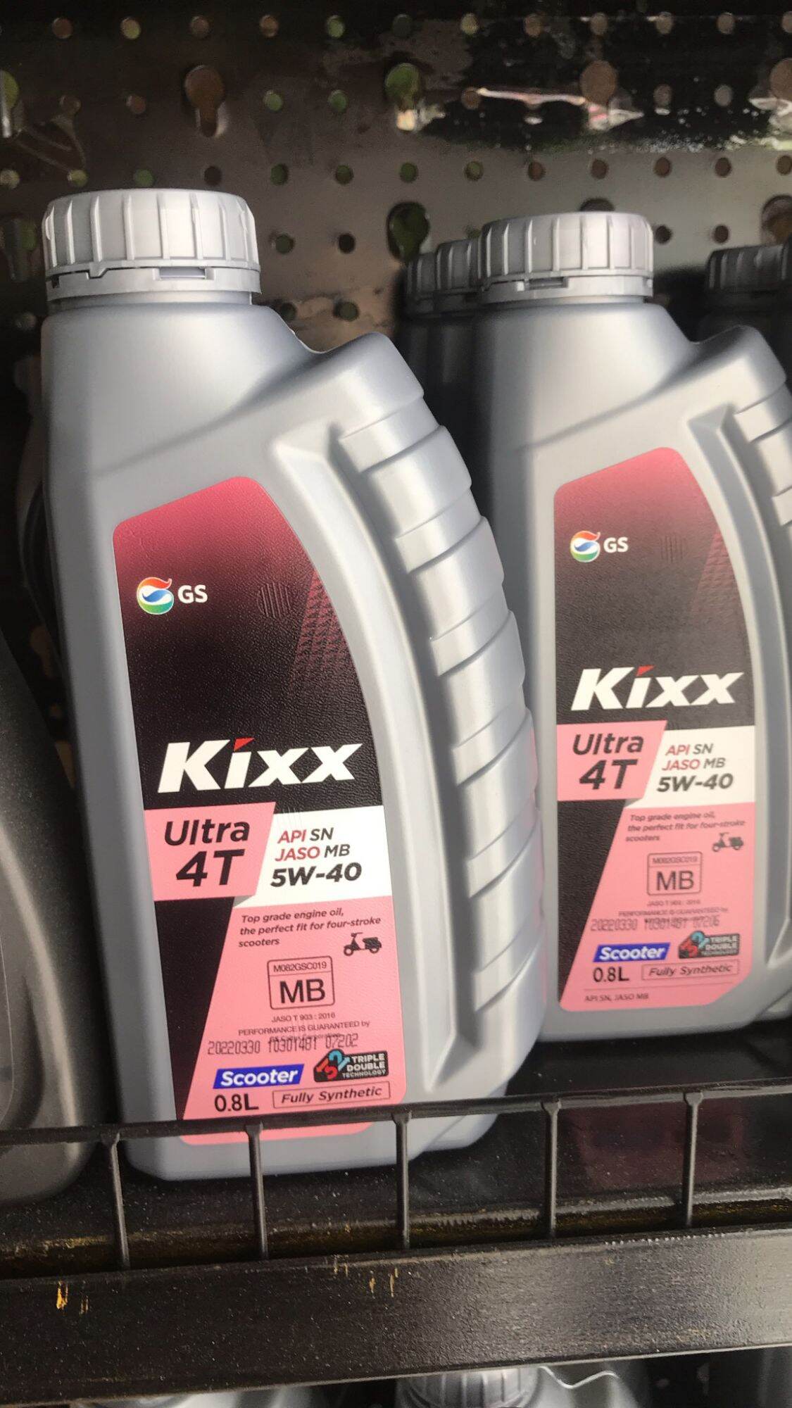 Nhớt Kixx 5W40 4T 1l Dành cho tất cả xe số và xe côn tay