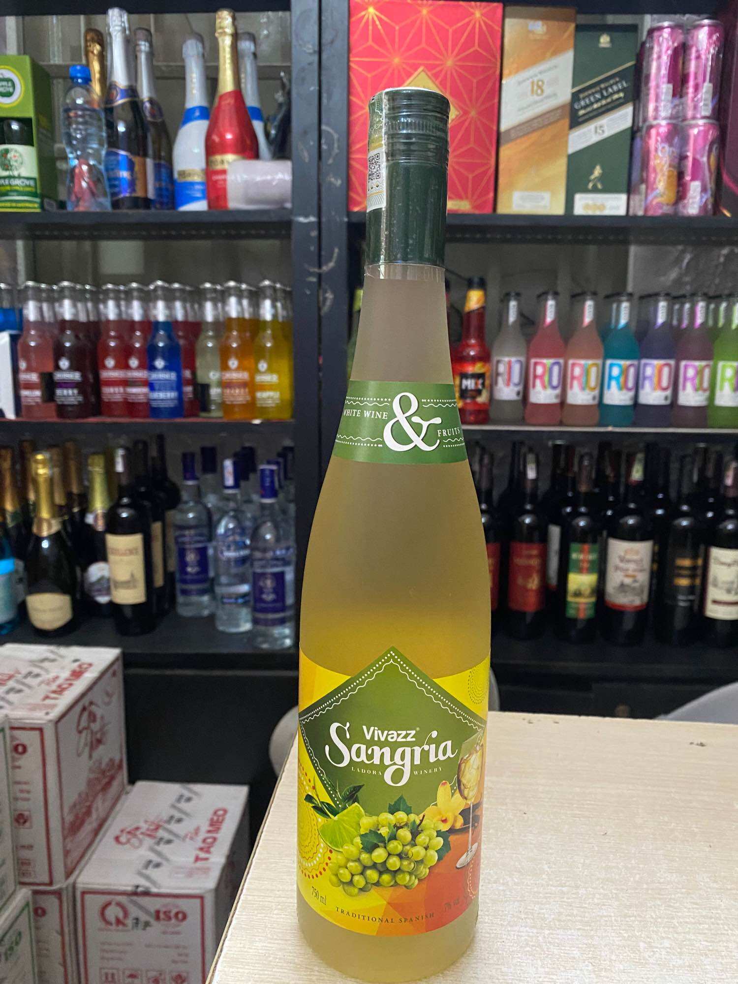 Nước trái cây lên men vivazz sangria 7% 750ml- nho trắng