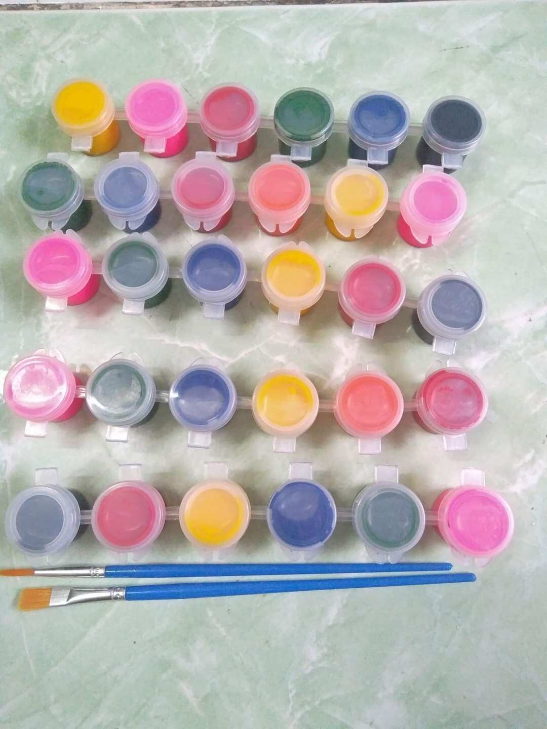 Combo 1vĩ 6 màu loại 5ml và 2 cọ vẽ