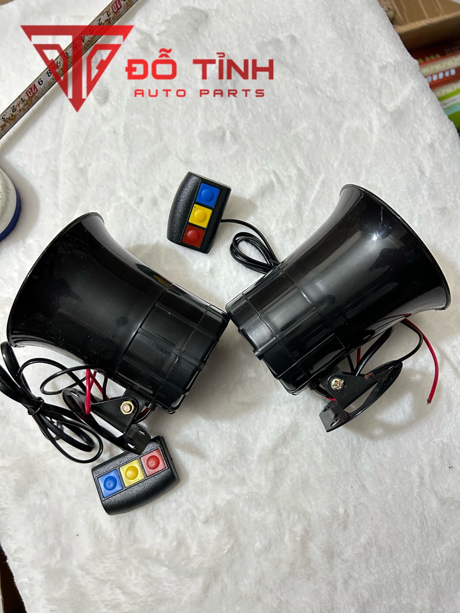 Còi hú 3 chế độ nút bấm. Còi cảnh sát 12v/24v