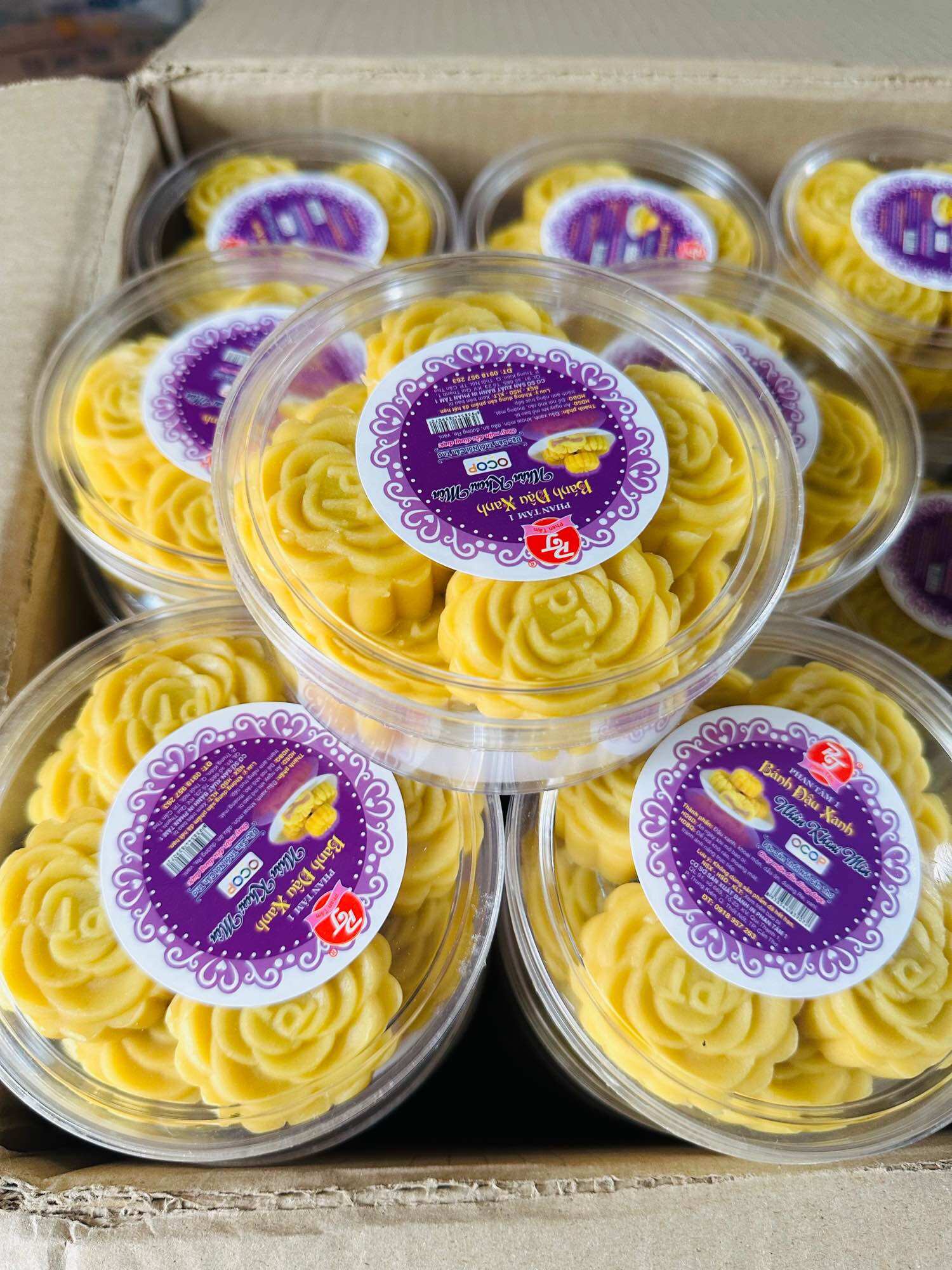 Bánh đậu xanh thơm dẻo khoai môn/lá dứa