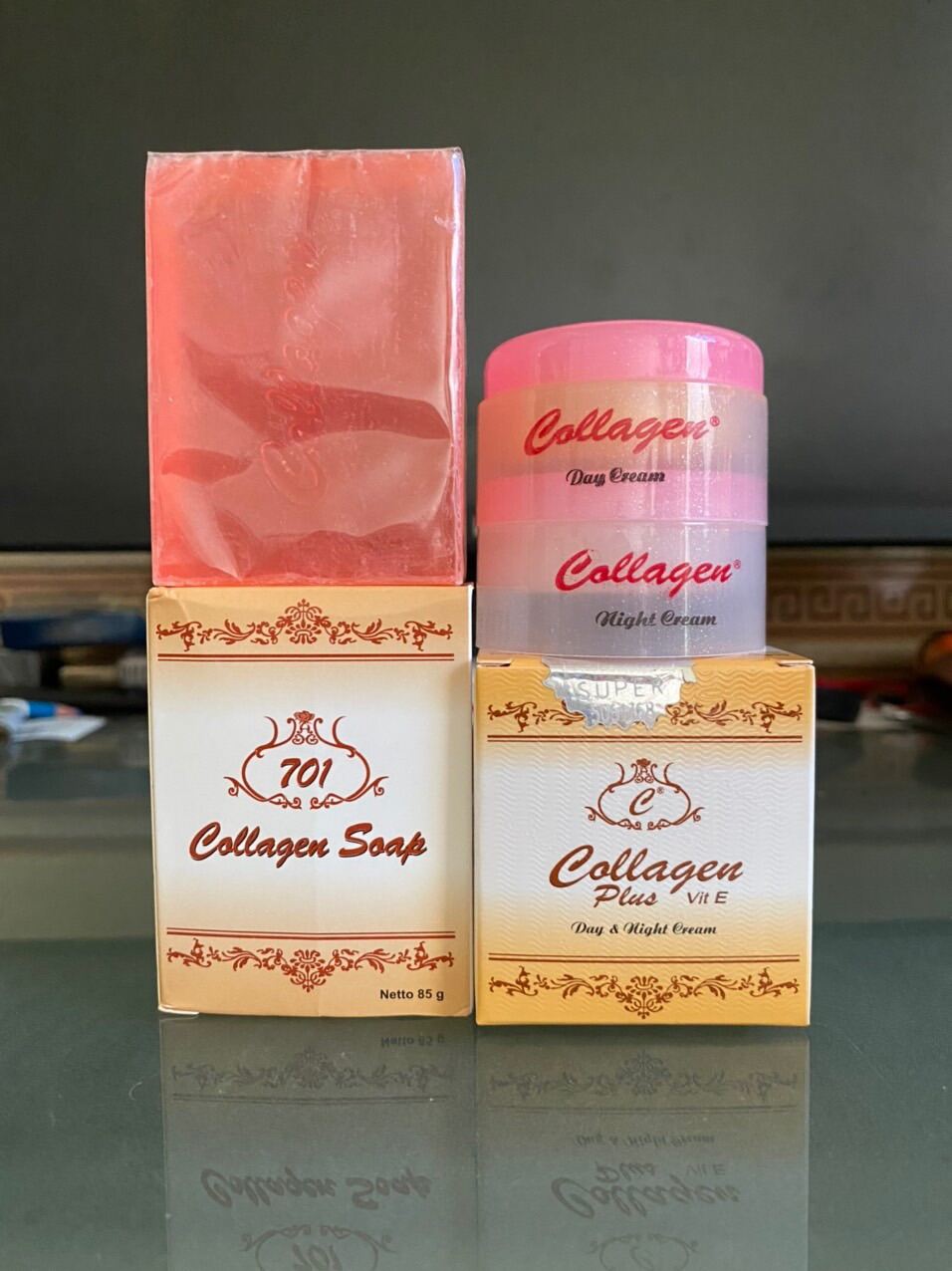 Kem Collagen Plus Vit E Dưỡng Trắng Da (Ngày Và Đêm Kèm Soap Rửa Mặt)