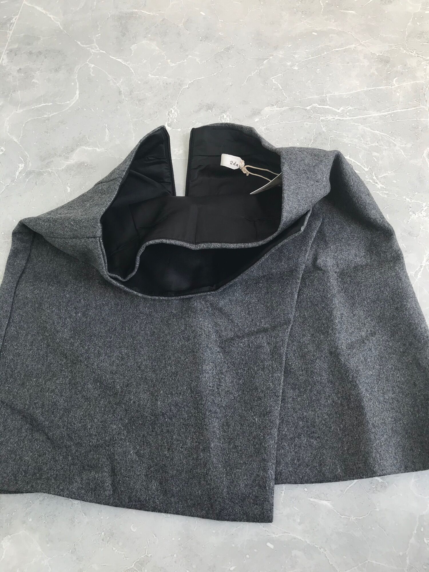 Chân váy chất nỉ màu xám đậm size S