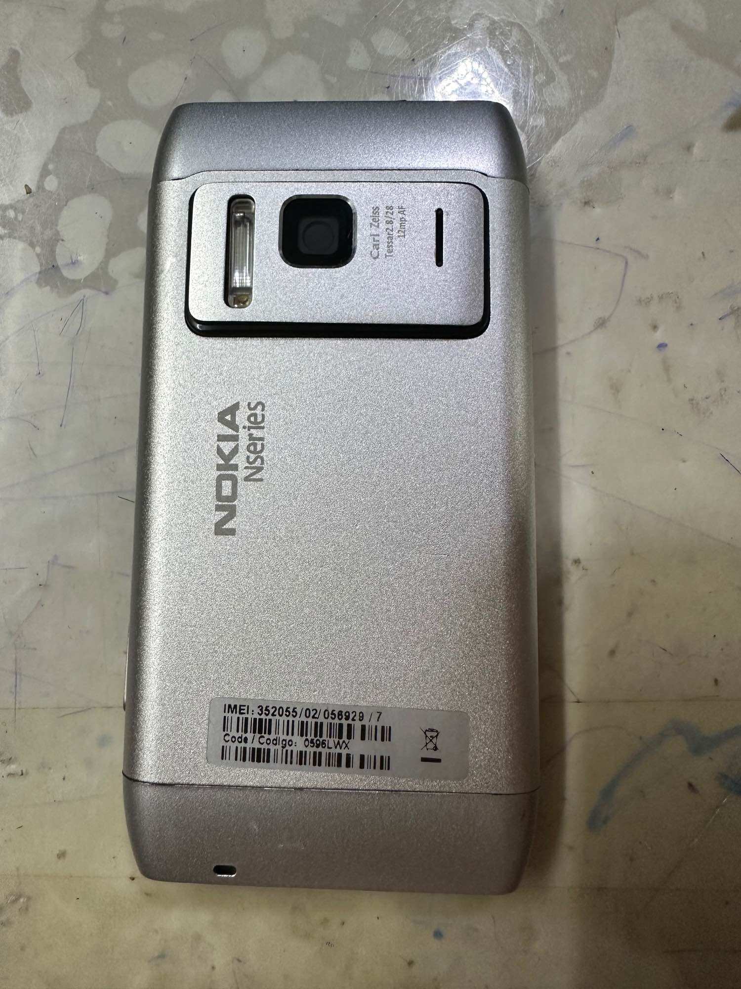 Nokia n8
