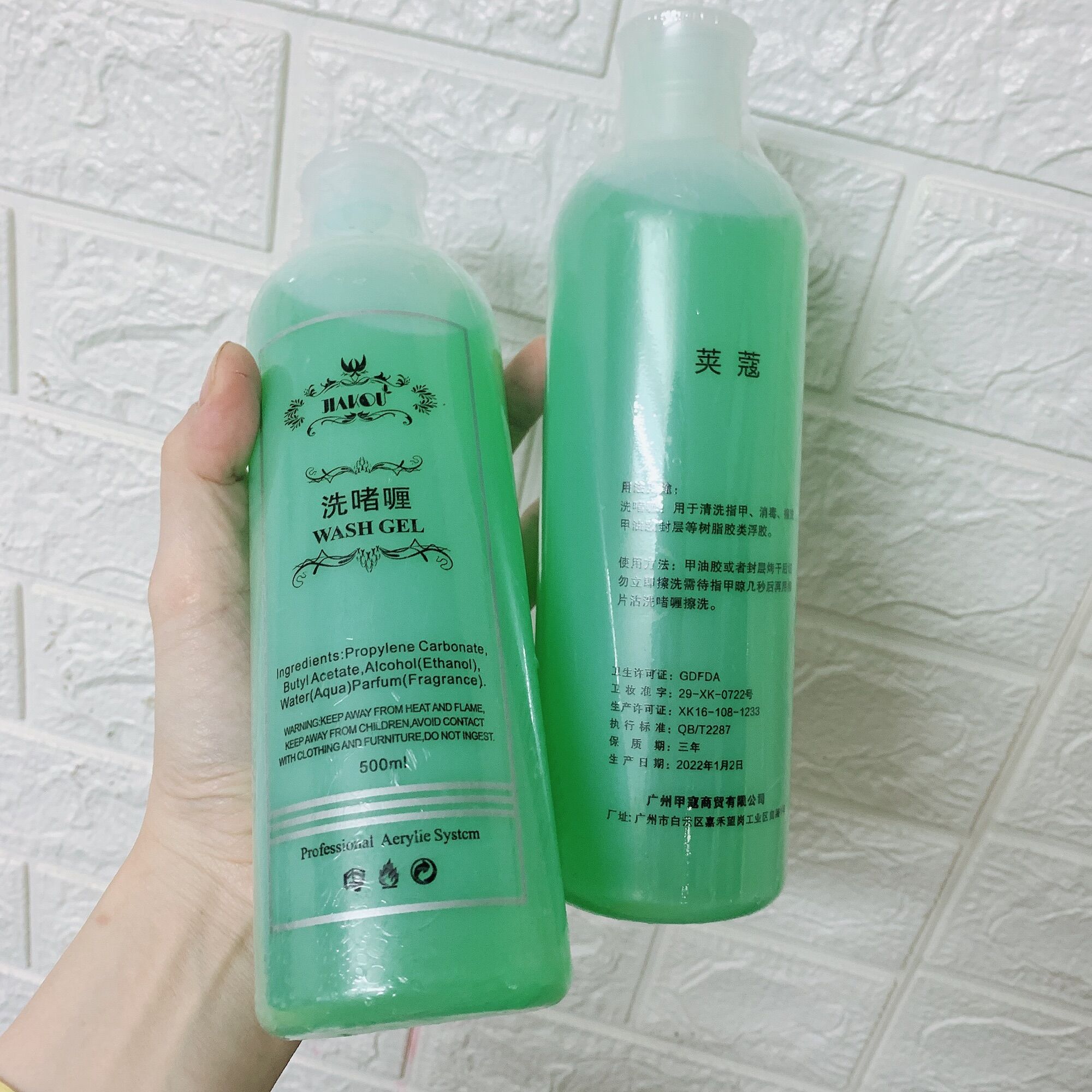 Nước lau gel xanh chai 500ml