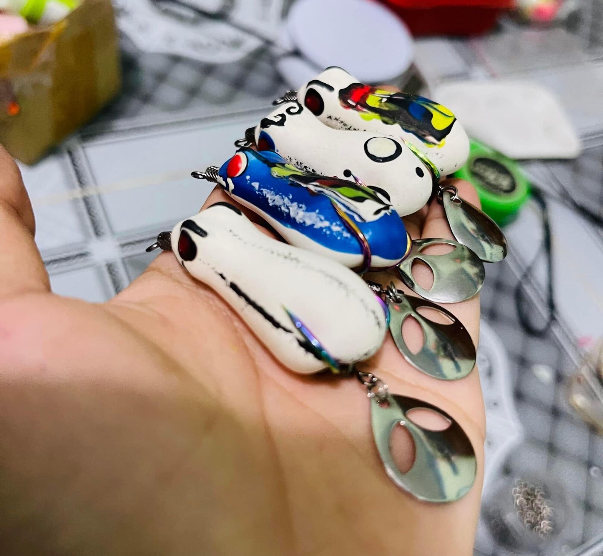 Nhái hơi câu cá lóc- nhái dài 4.5cm