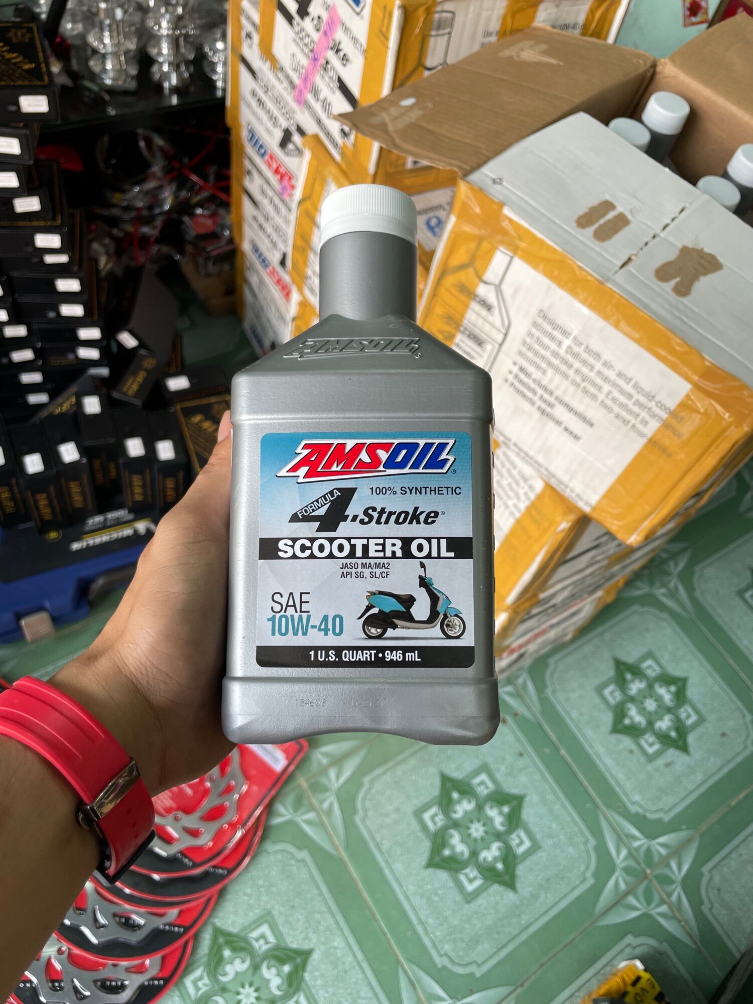 Nhớt amsoil tay ga 10-40
