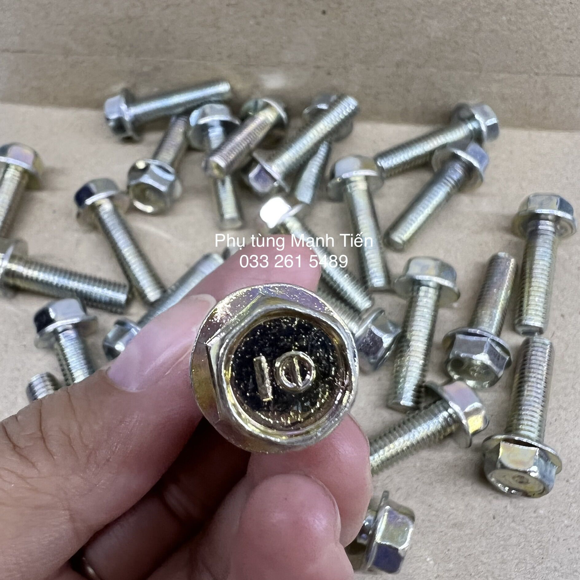 Ốc 8 li 3 phân đầu số 10