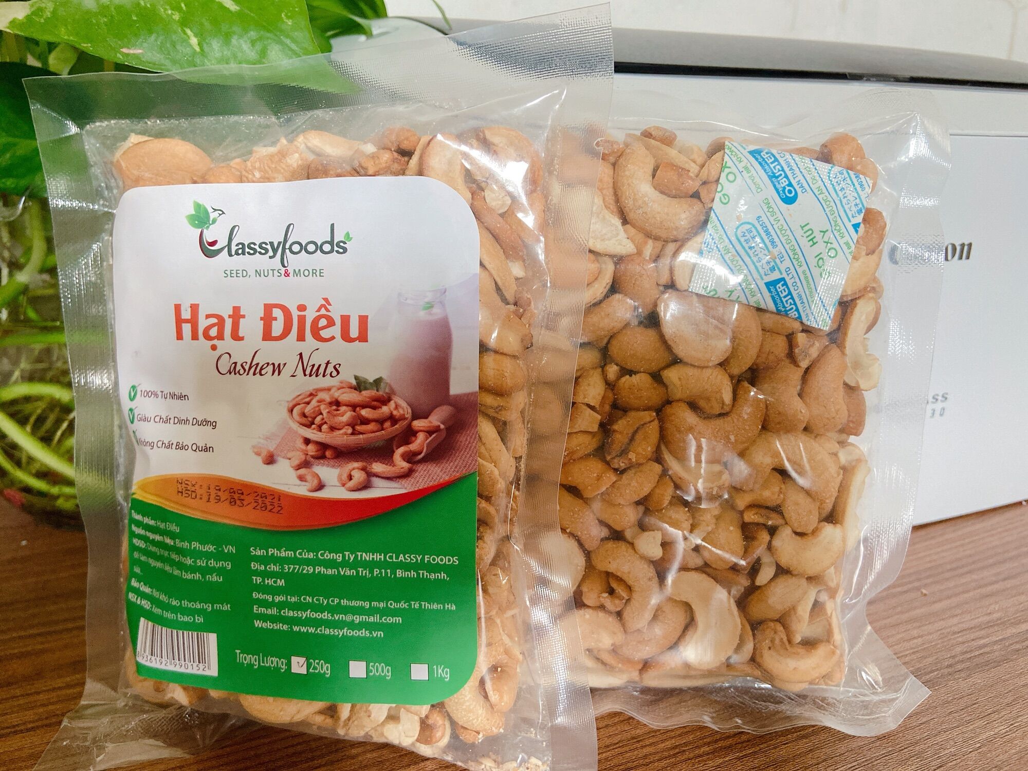 [FREE SHIP 0đ] Hạt điều vỡ, bể tách vỏ lụa Classyfoods túi 250gr [LAVA]