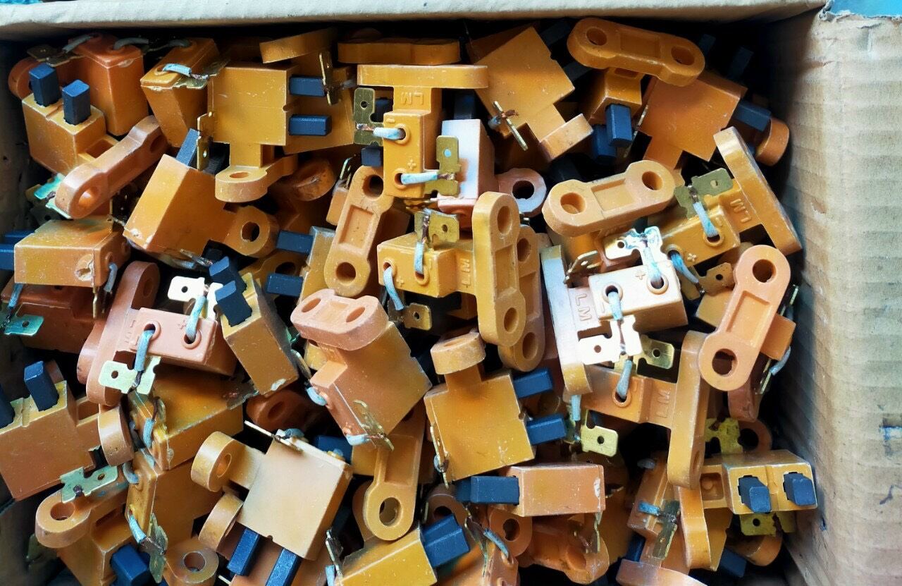 Chổi than phíp 2_3kw máy phát điện