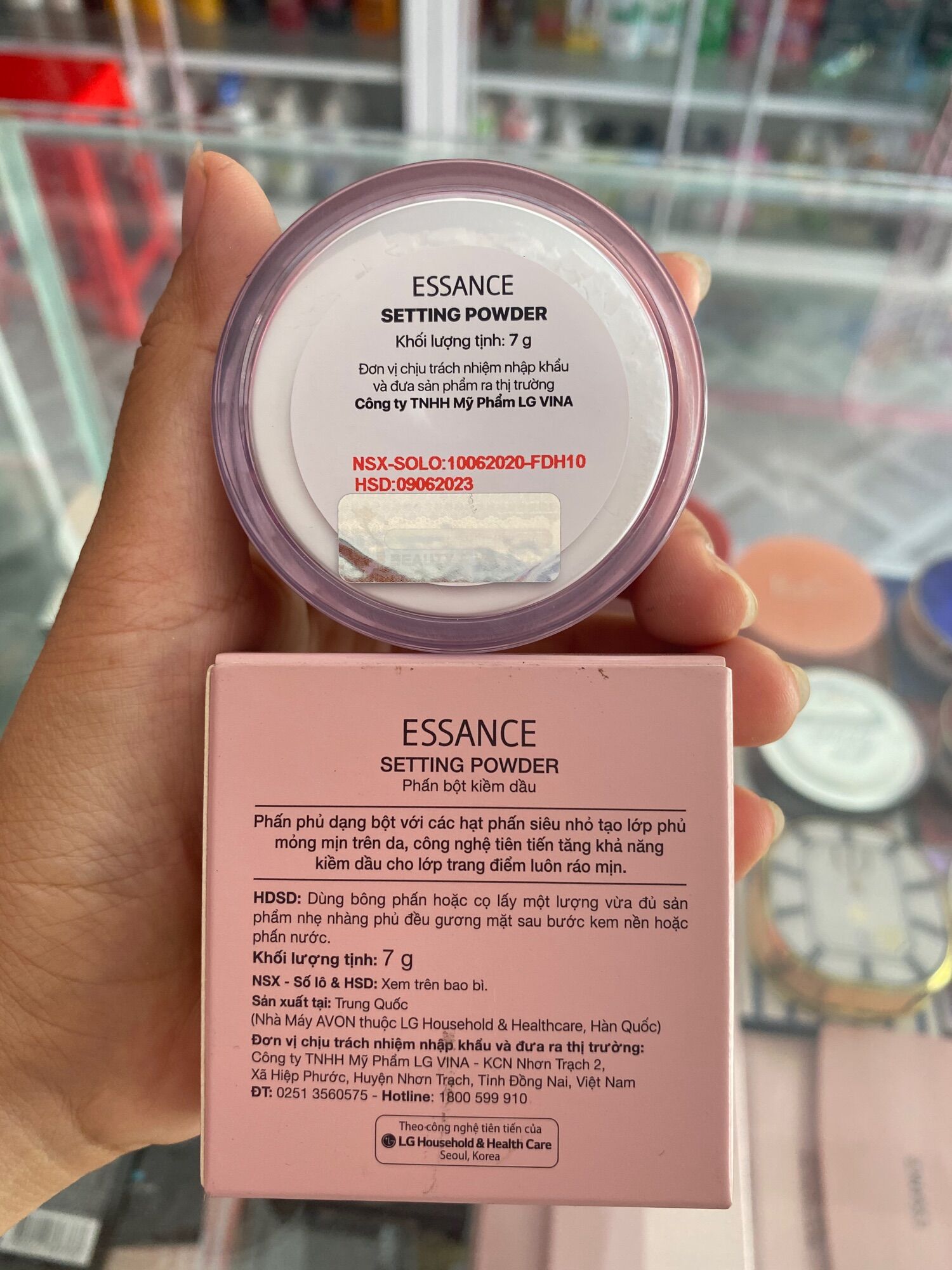 PHẤN PHỦ BỘT KIỀM DẦU ESSANCE 7G