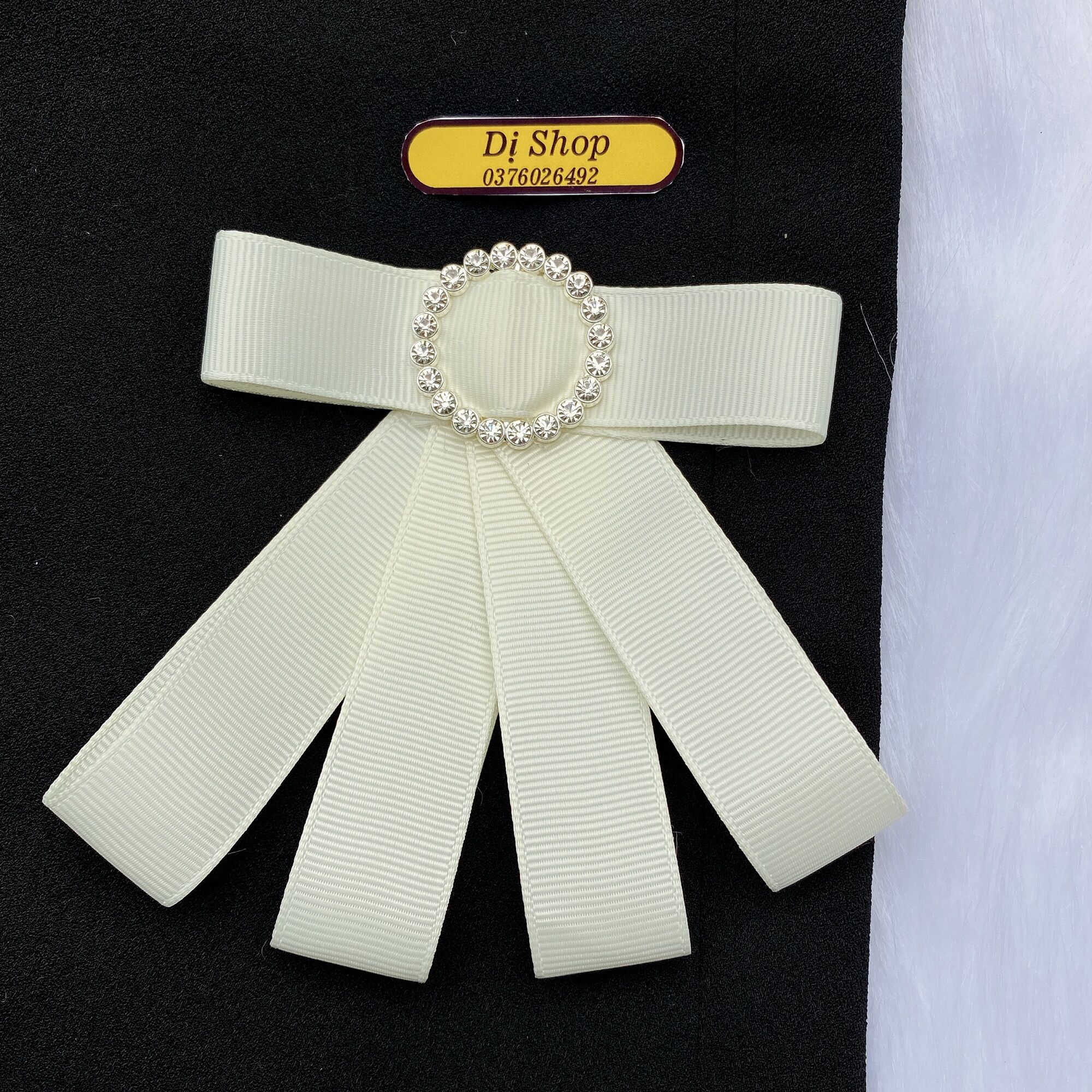1 NƠ CÀI ÁO SIZE TẦM 12cm ( có ghim cài phía sau)