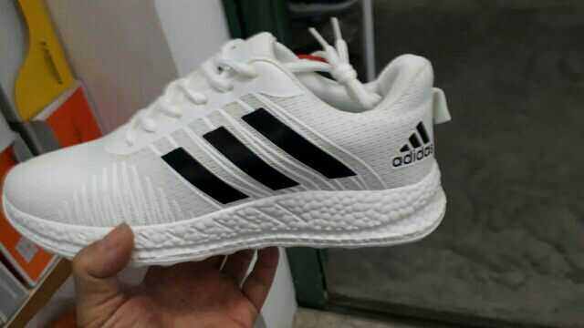 adidas sieu nhe