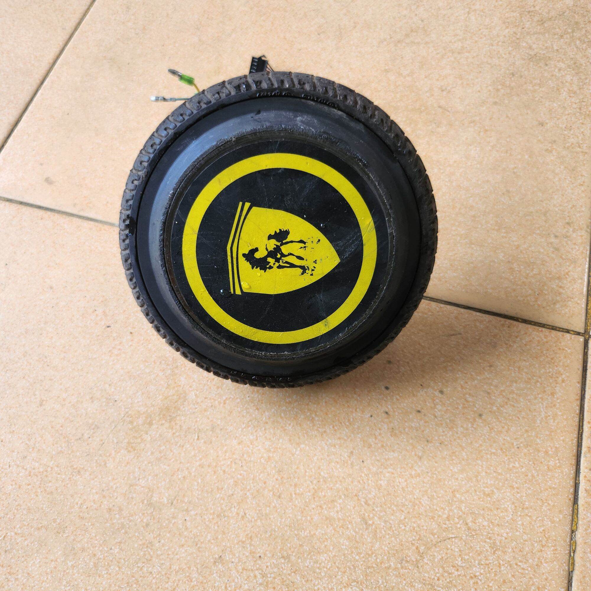 bánh xe điện cân bằng củ. 6.5inh
