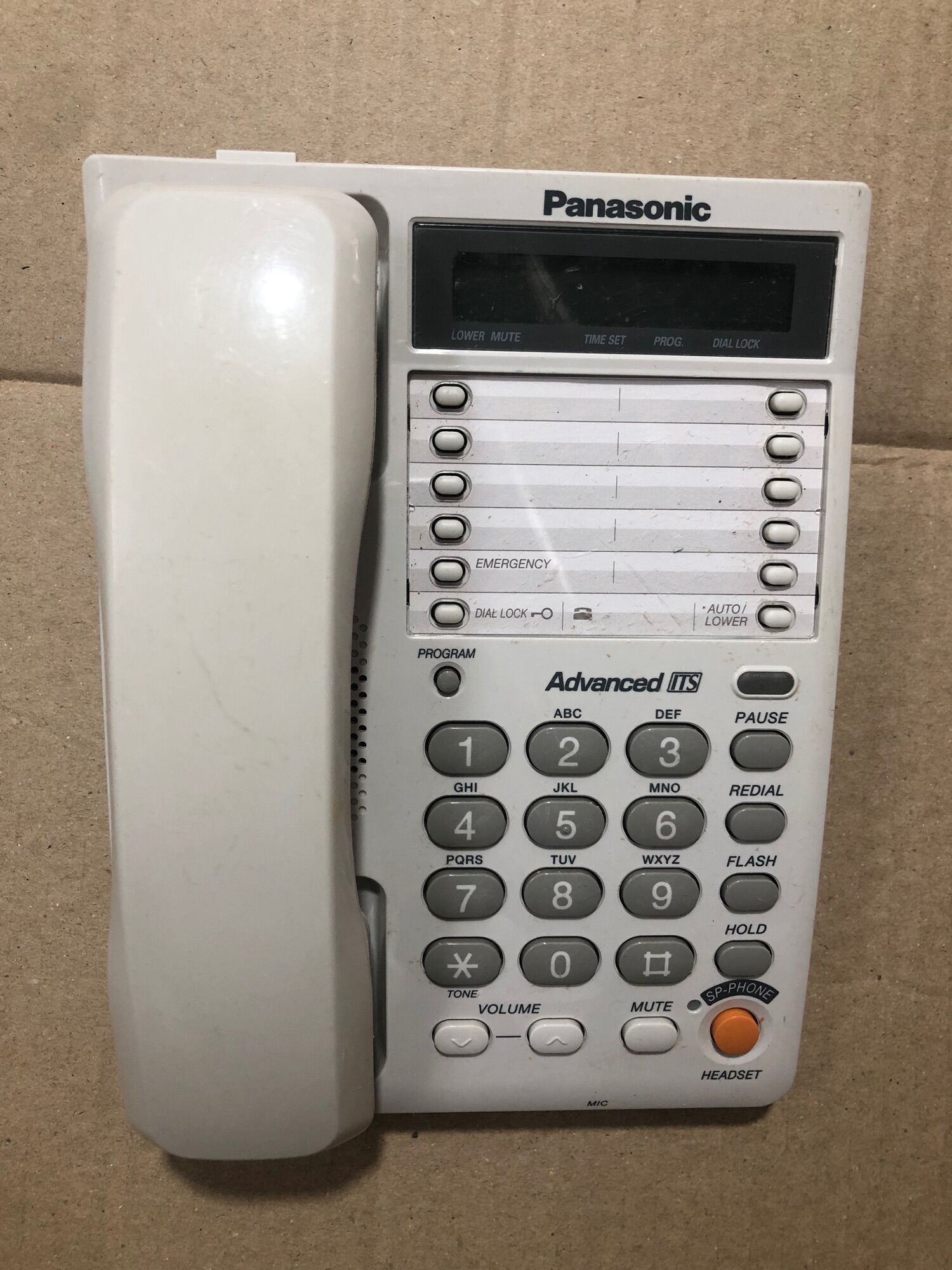 Điện thoại bàn Panasonic KX-T2375