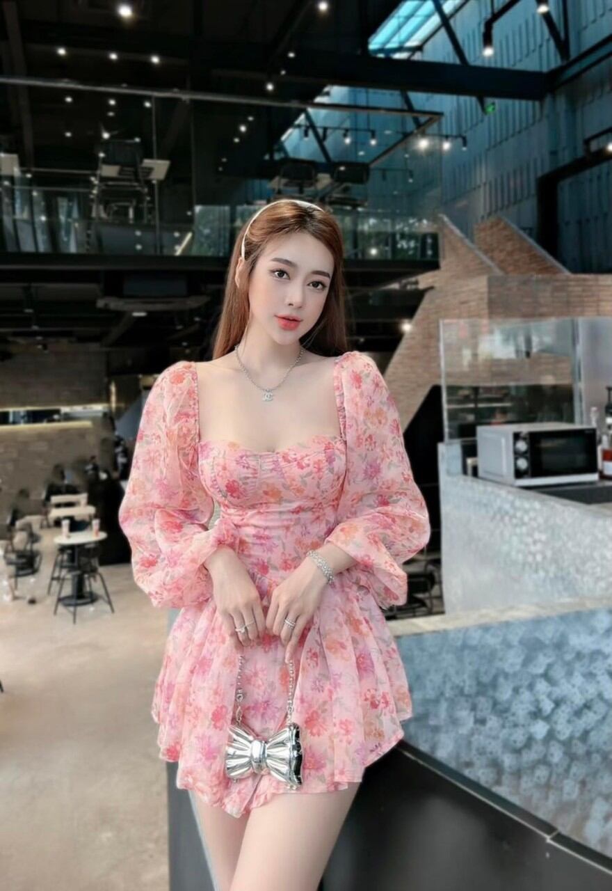 Đầm voan hoa tay dài