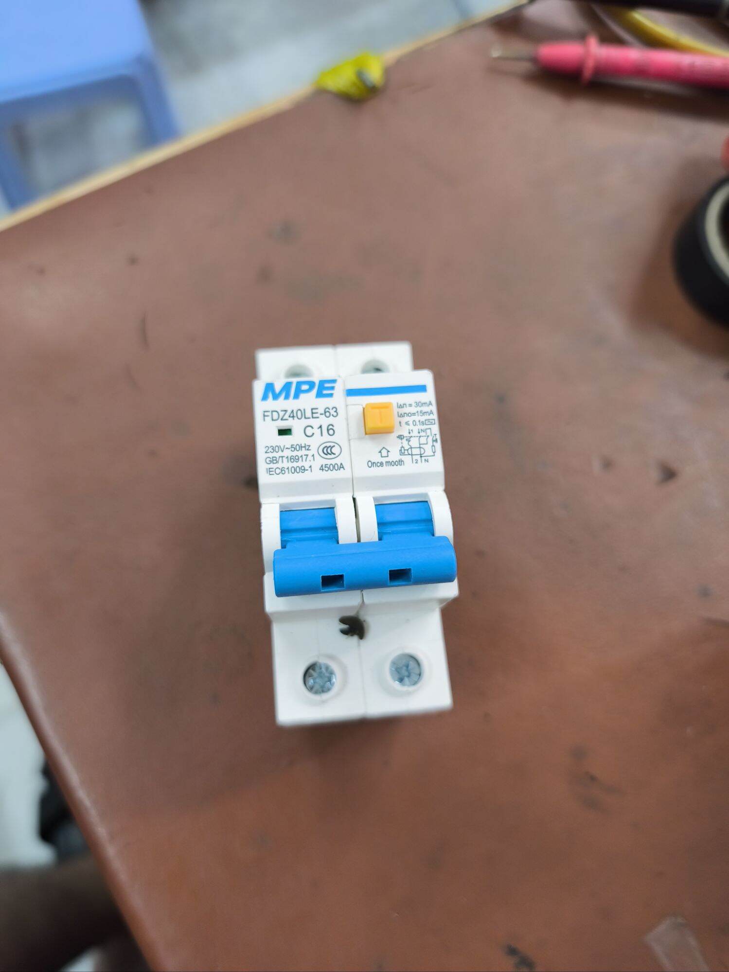 (thanh lý) cb chống giật mpe mã RCBO 16A hàng chính hãng