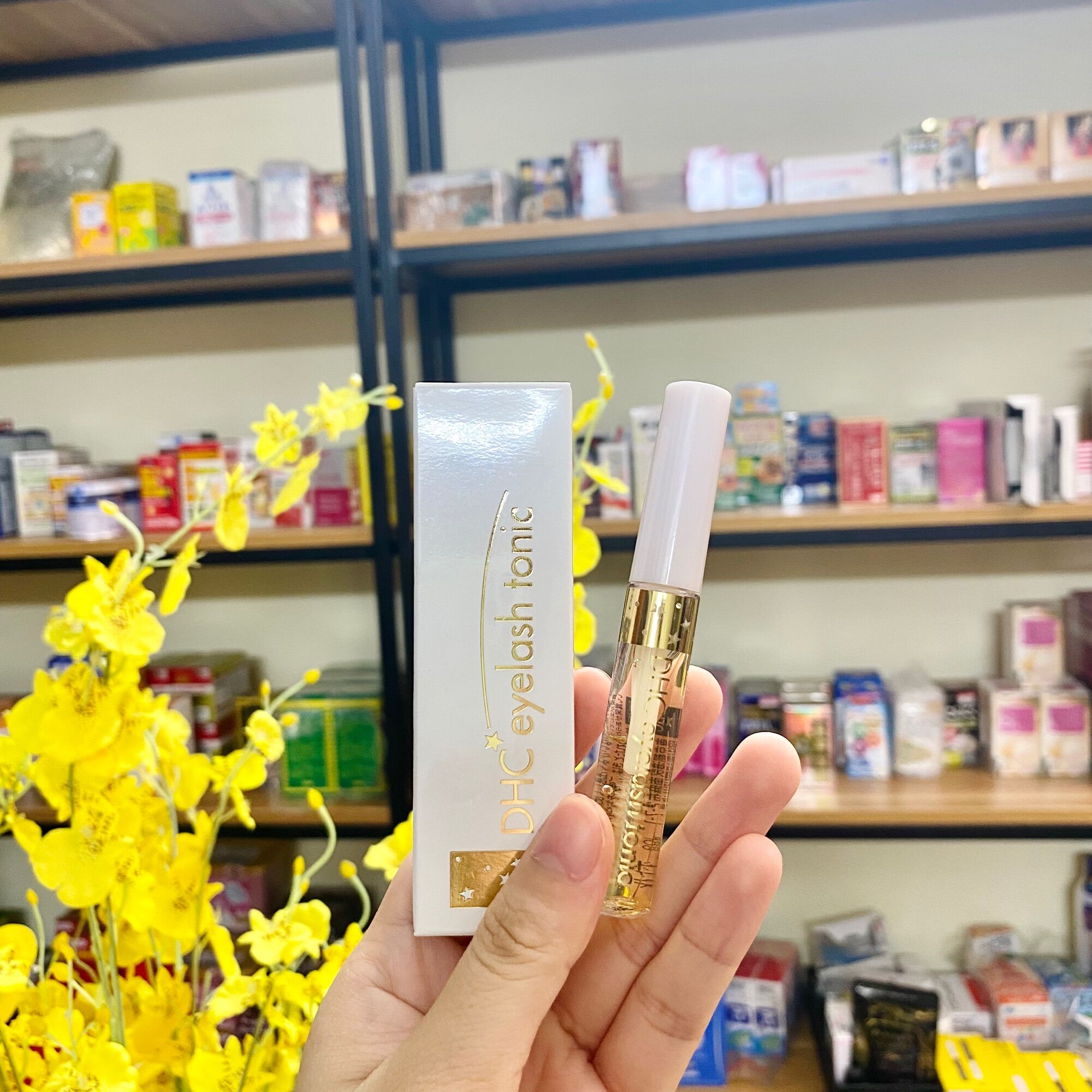 Dưỡng dài mi DHC