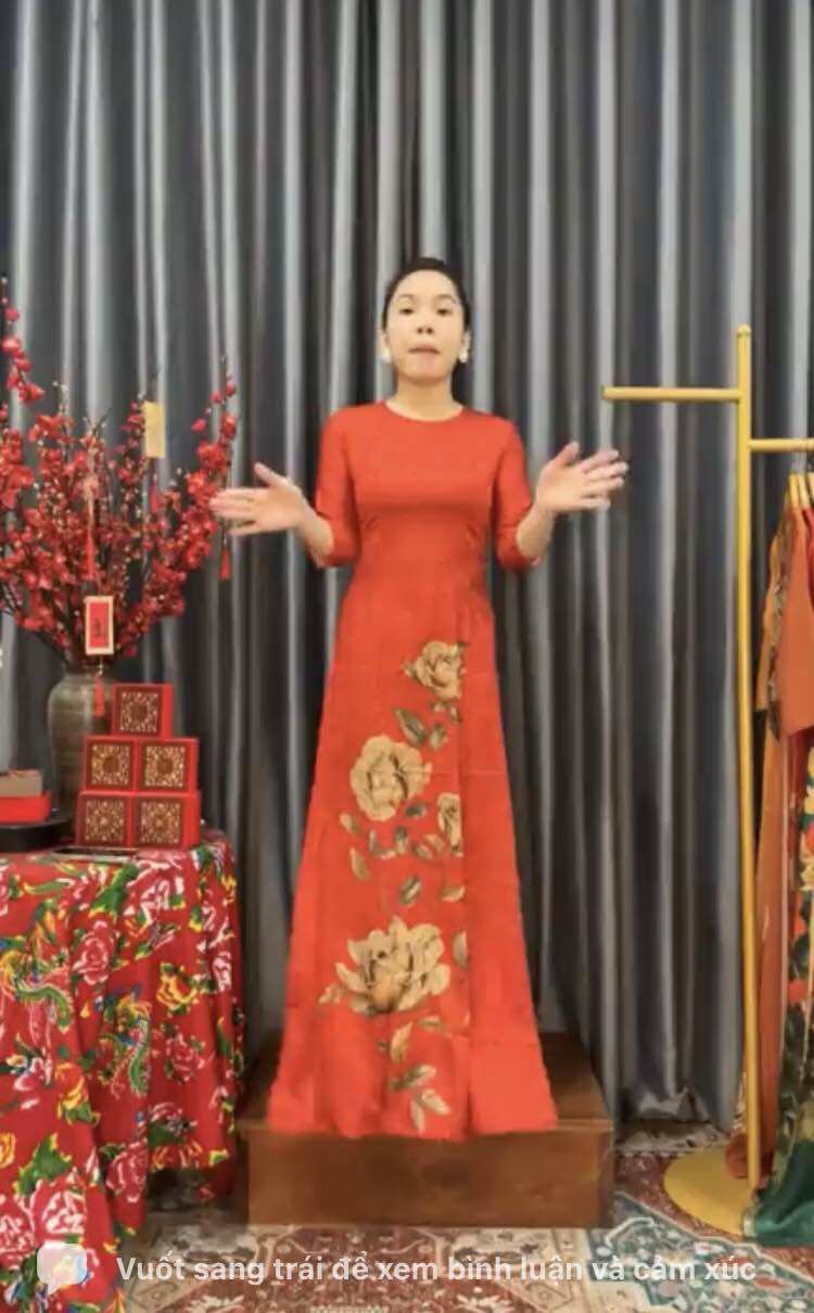ÁO DÀI CỔ VUÔNG TAY BỒNG 5d