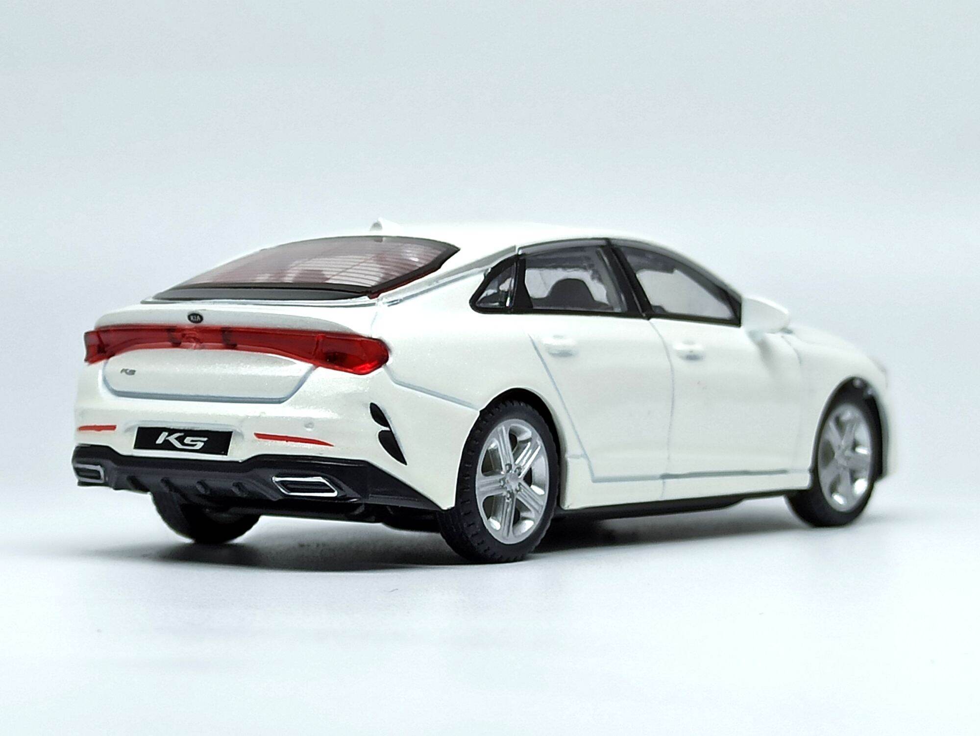 Mô hình xe Kia Optima 2021