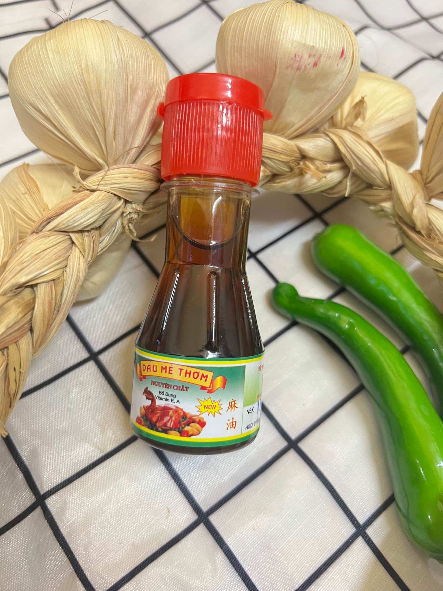 Dầu mè nguyên chất Nguyên Hoà 70ml