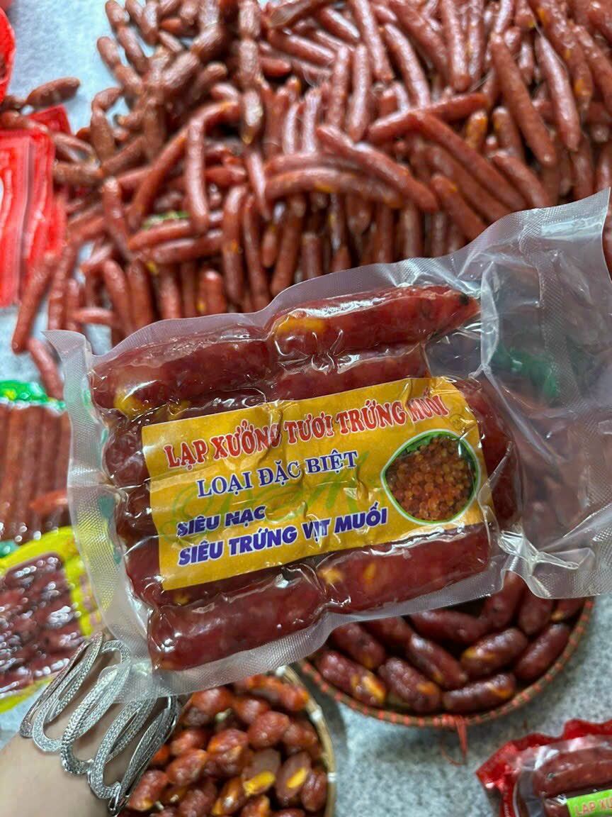 Lạp xưởng heo tươi trứng muối đặc biệt