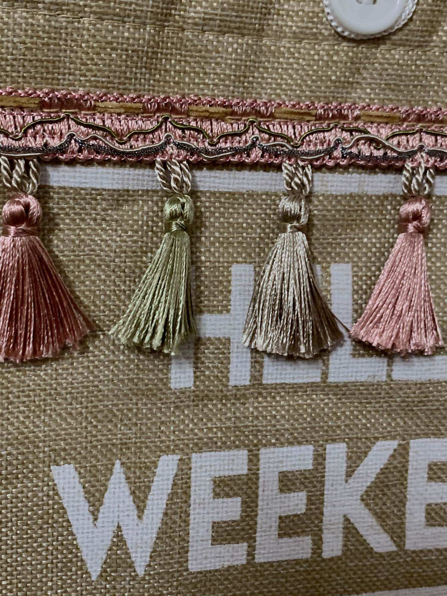 Túi hello weekend phối tua rua ( mẫu mới )