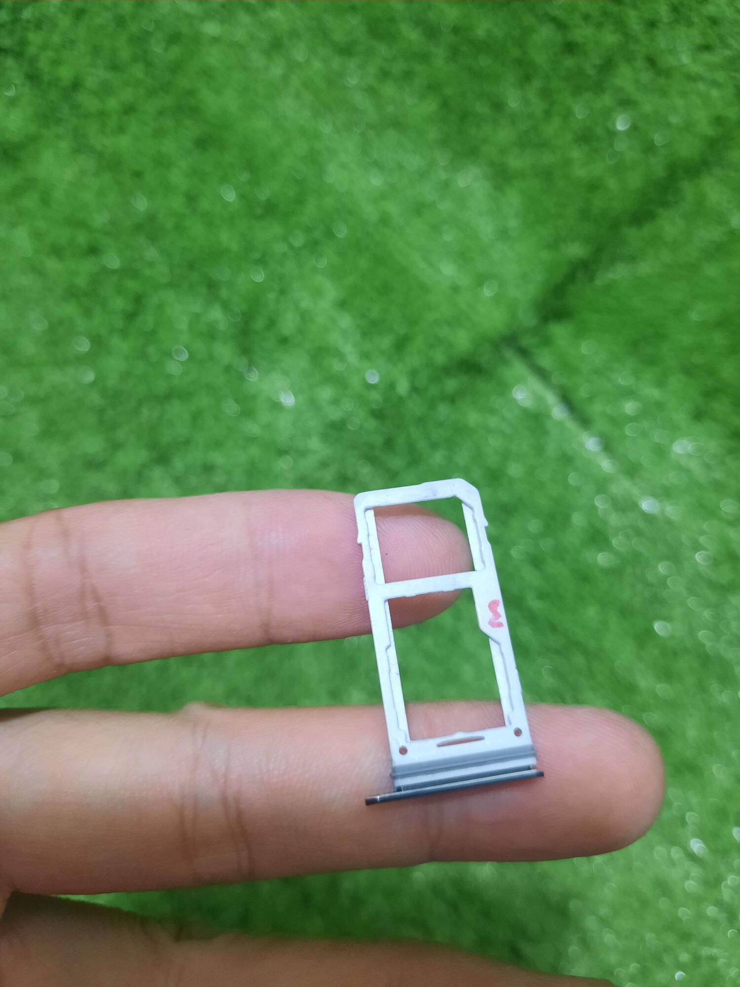 Khay sim samsung Note 8 bản 2 sim màu đen tặng cây lấy sim
