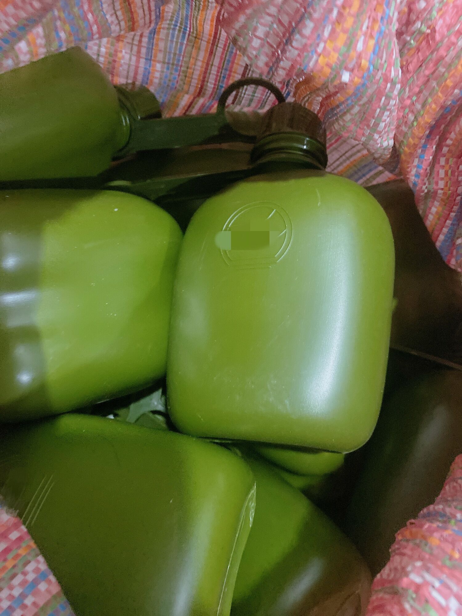 Bình tông đựng nước dã ngoại