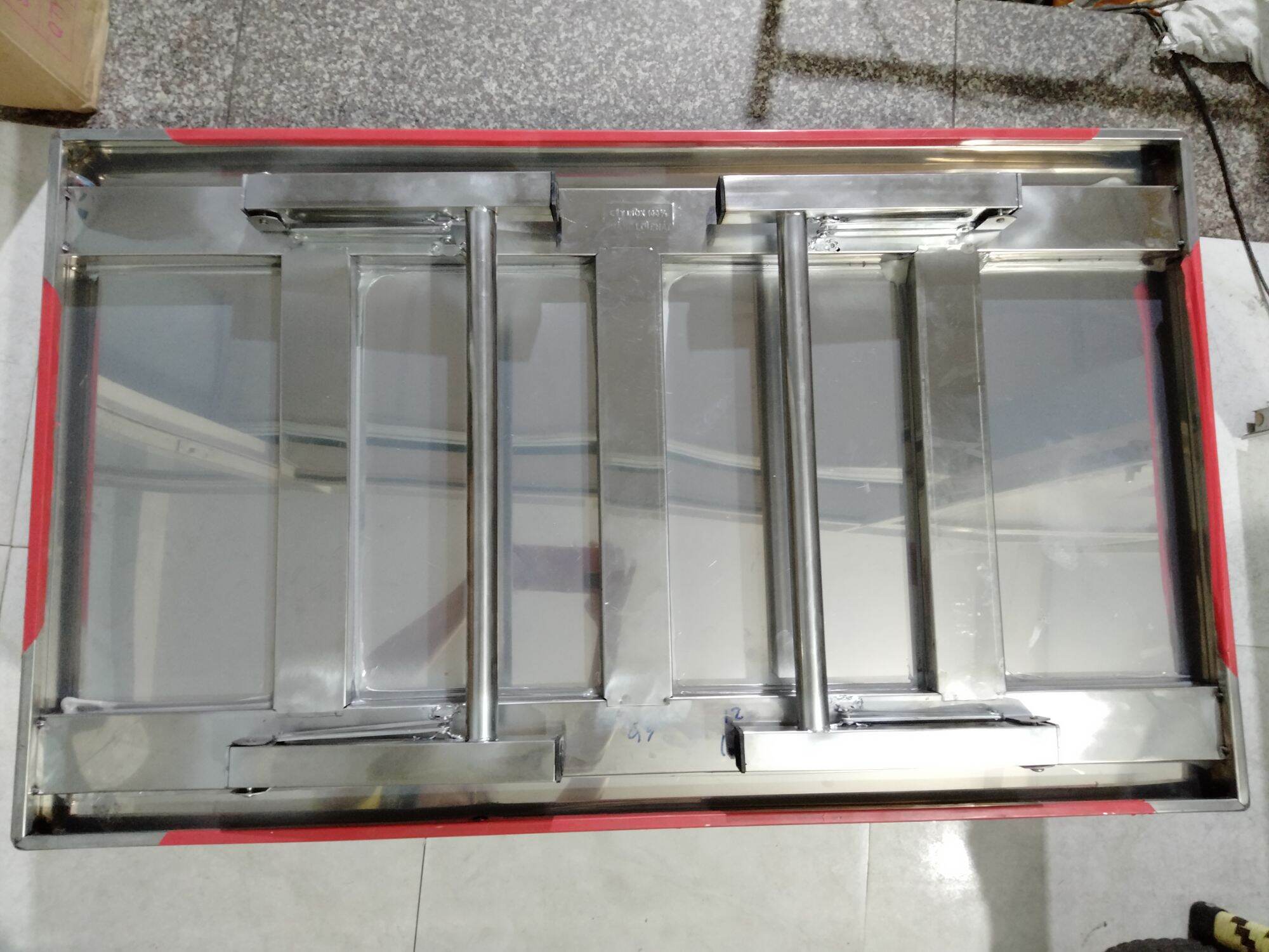 Bàn inox xếp gọn cao 3 tấc